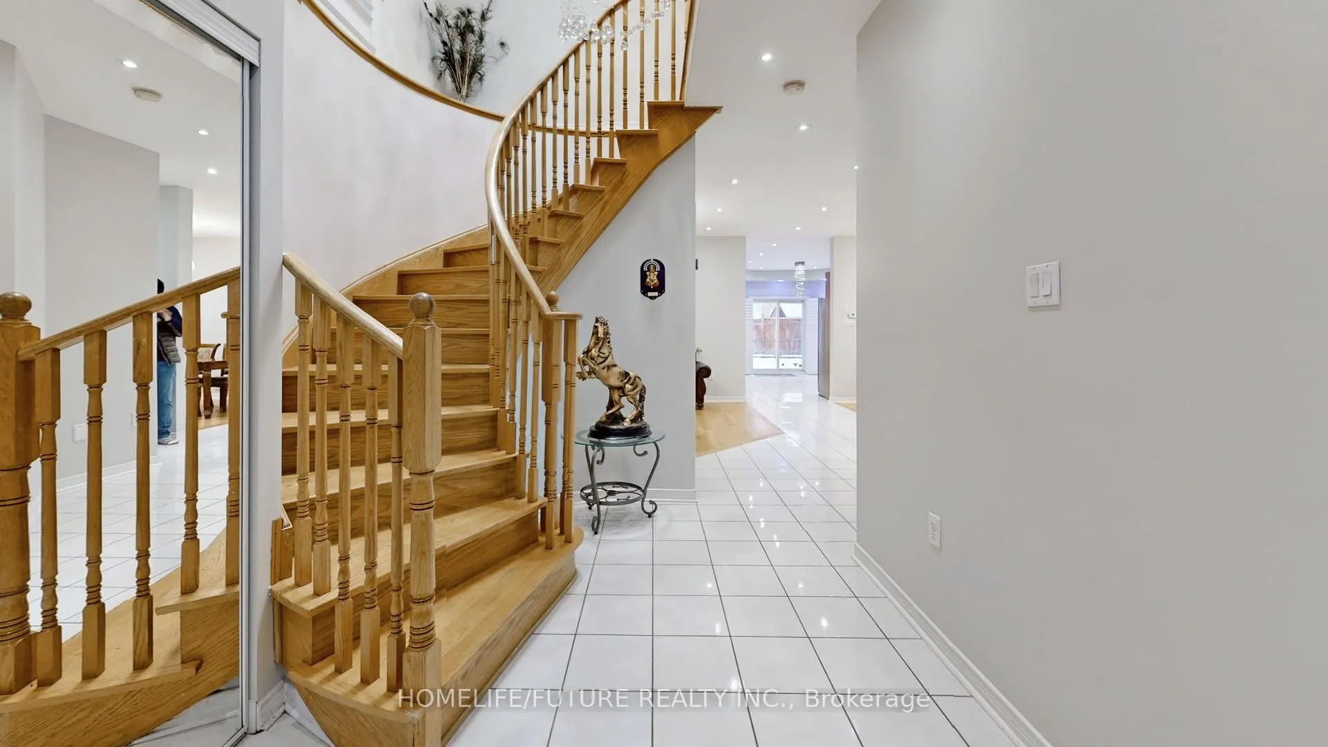 Photo 22 of 102 Remmington Street, Clarington, Bowmanville — HOMEH