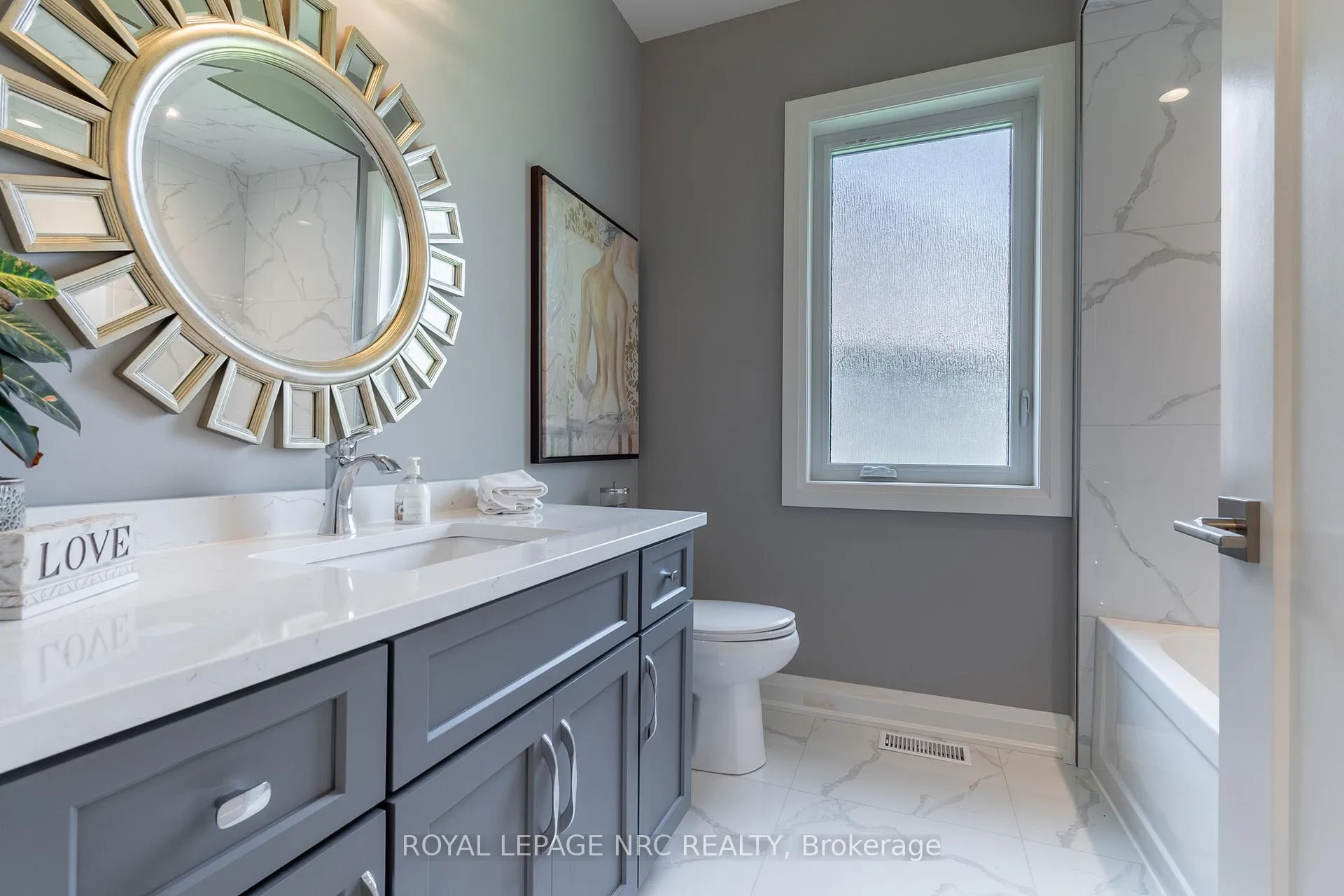 Photo 12 of 11 Emily Lane, Pelham, Fonthill — HOMEH