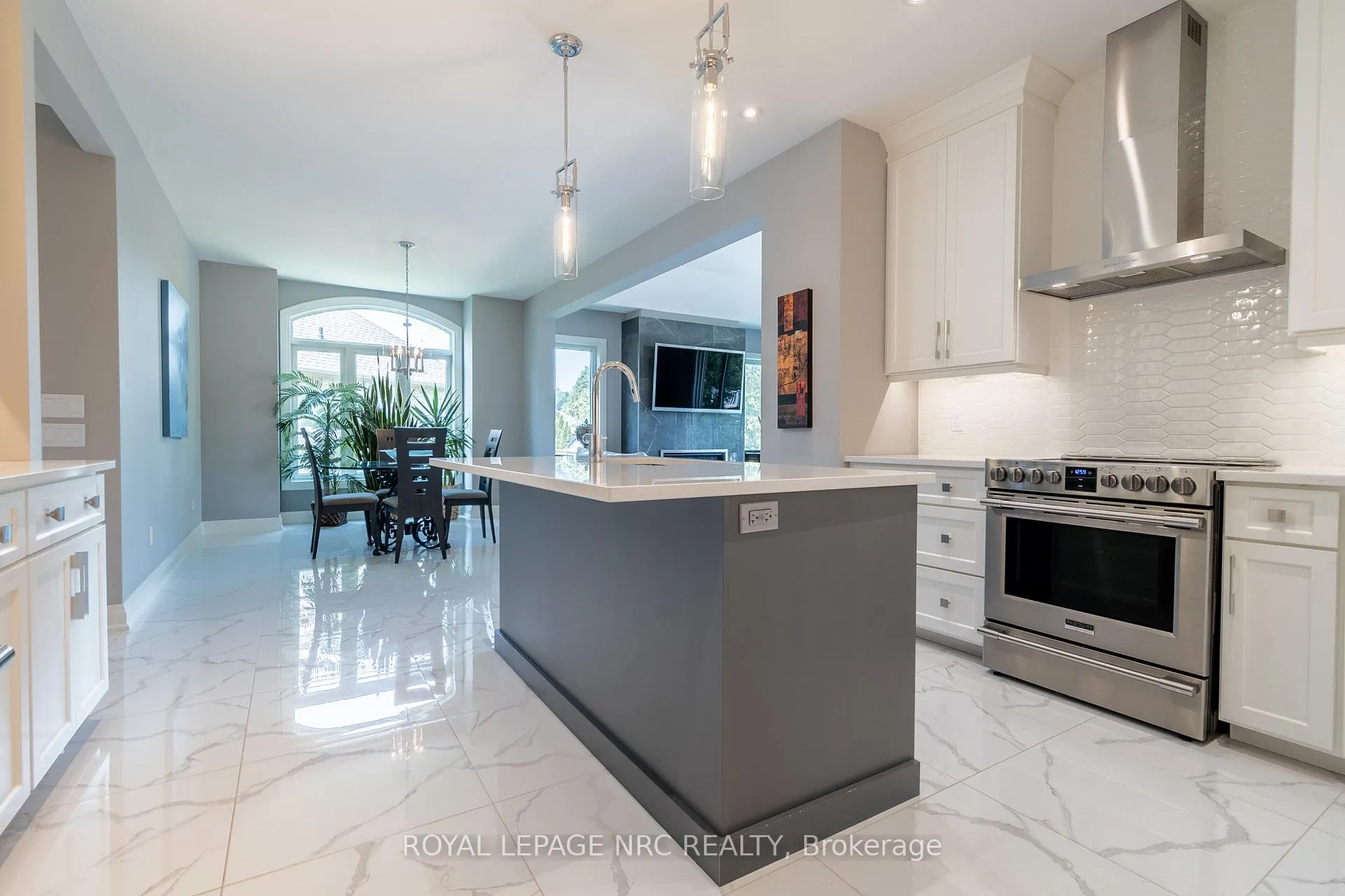 Photo 23 of 11 Emily Lane, Pelham, Fonthill — HOMEH