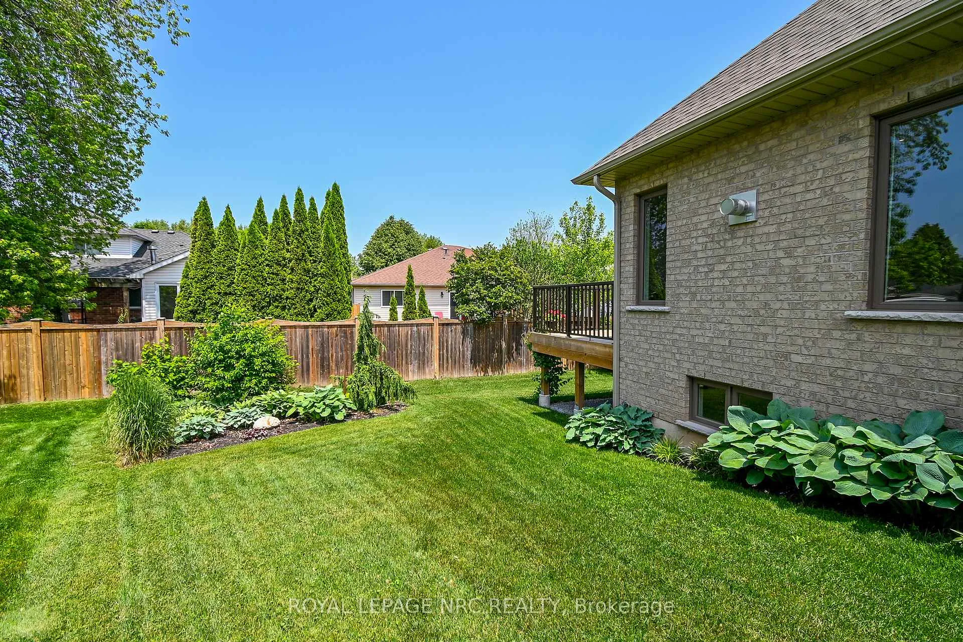 Photo 39 of 11 Emily Lane, Pelham, Fonthill — HOMEH