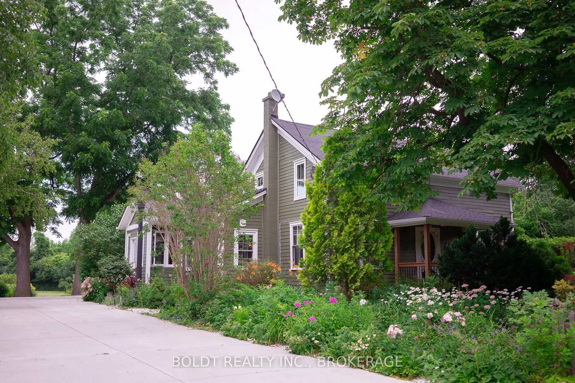 Photo 5 of 2440 Decew Road, Thorold, Cataract Road — HOMEH