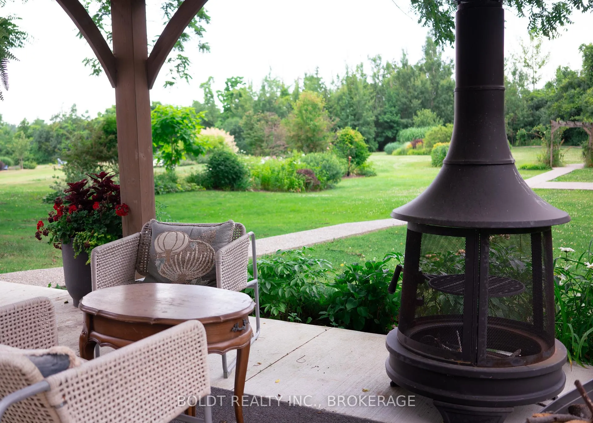 Photo 11 of 2440 Decew Road, Thorold, Cataract Road — HOMEH