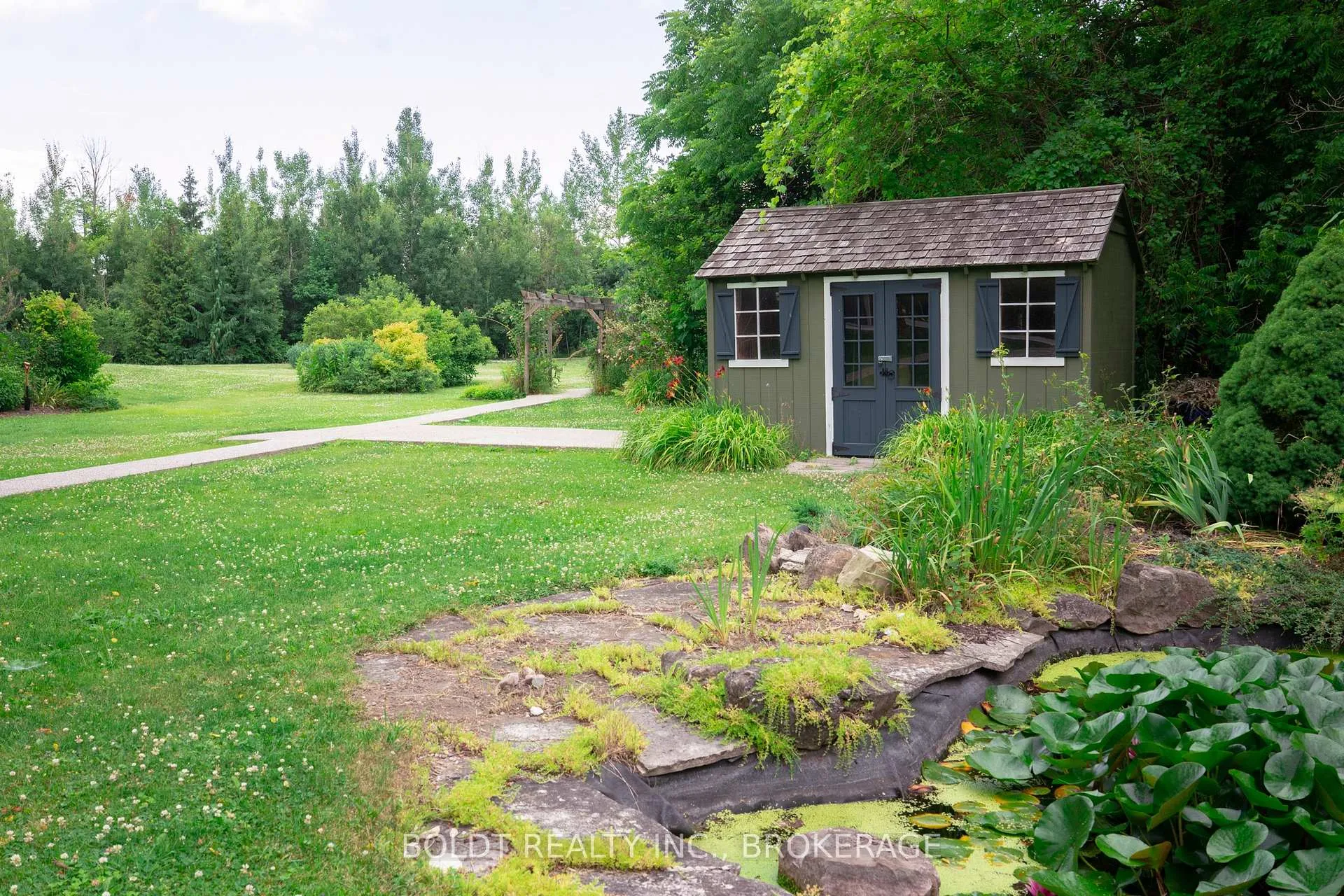 Photo 13 of 2440 Decew Road, Thorold, Cataract Road — HOMEH