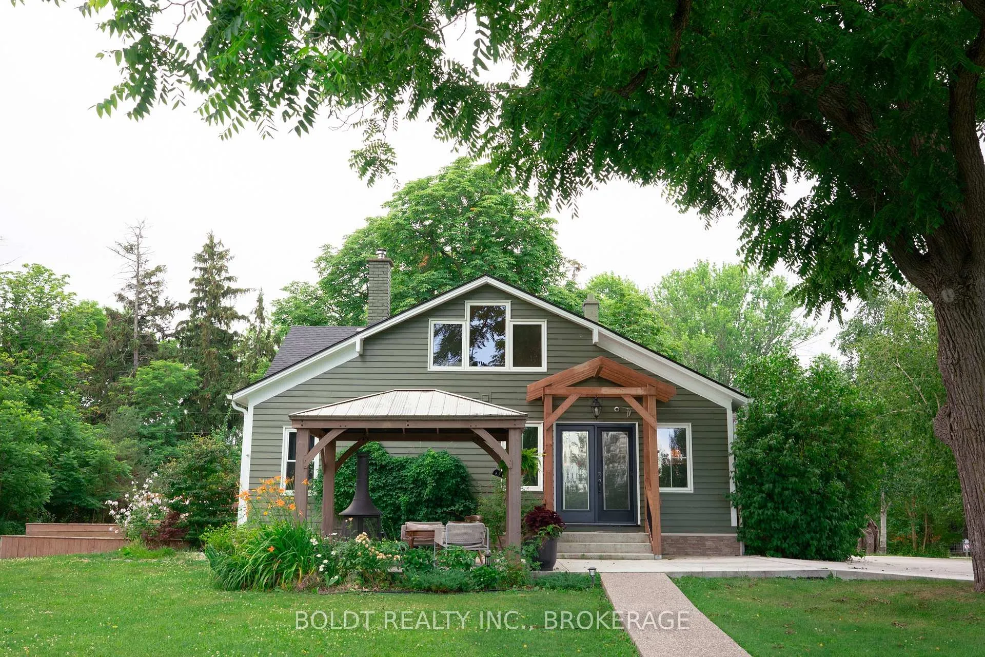 Photo 14 of 2440 Decew Road, Thorold, Cataract Road — HOMEH