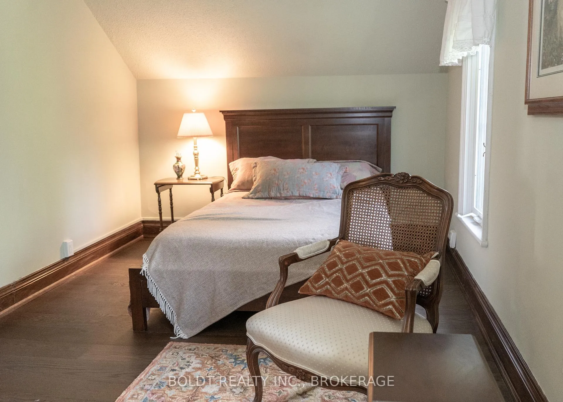 Photo 37 of 2440 Decew Road, Thorold, Cataract Road — HOMEH