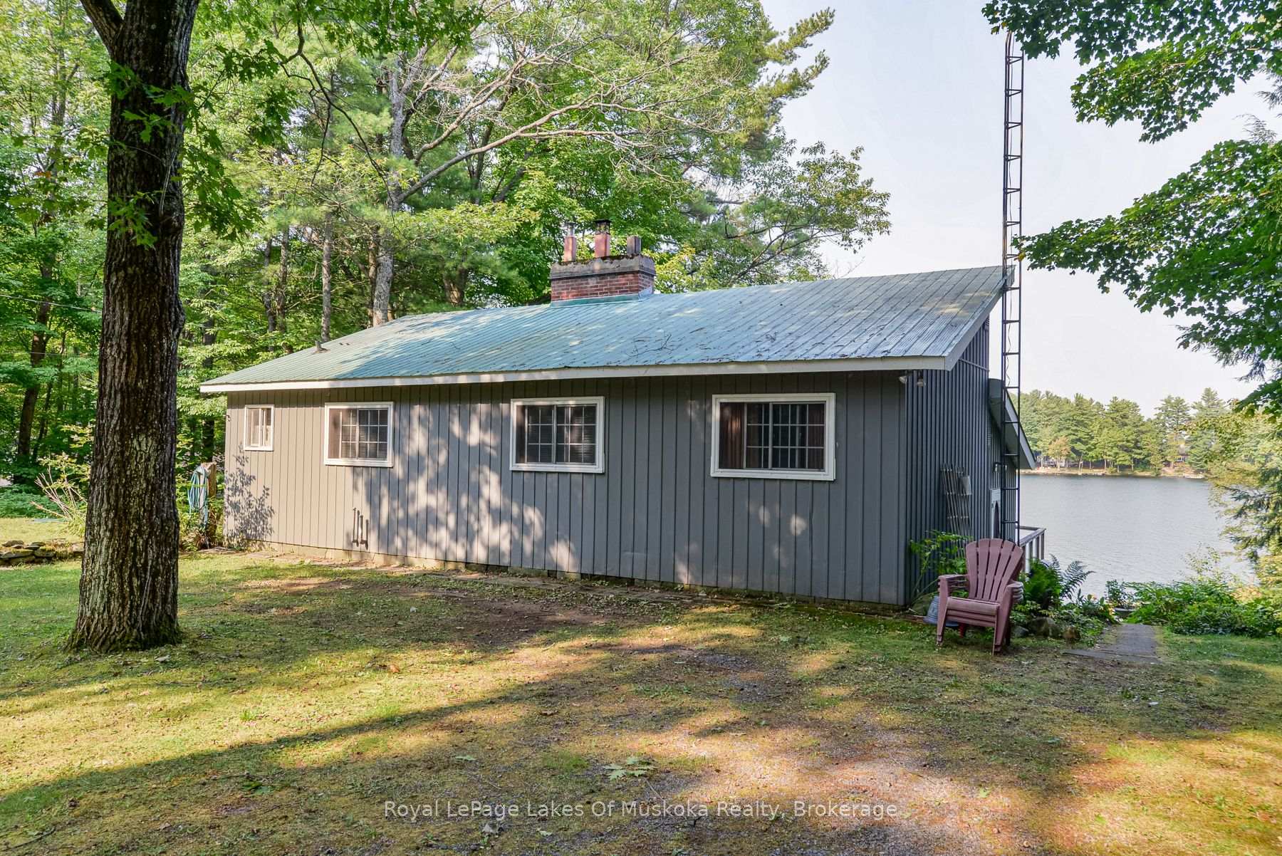 Photo 7 of 1029 Lakeshore Drive, Gravenhurst, Muskoka (S) — HOMEH