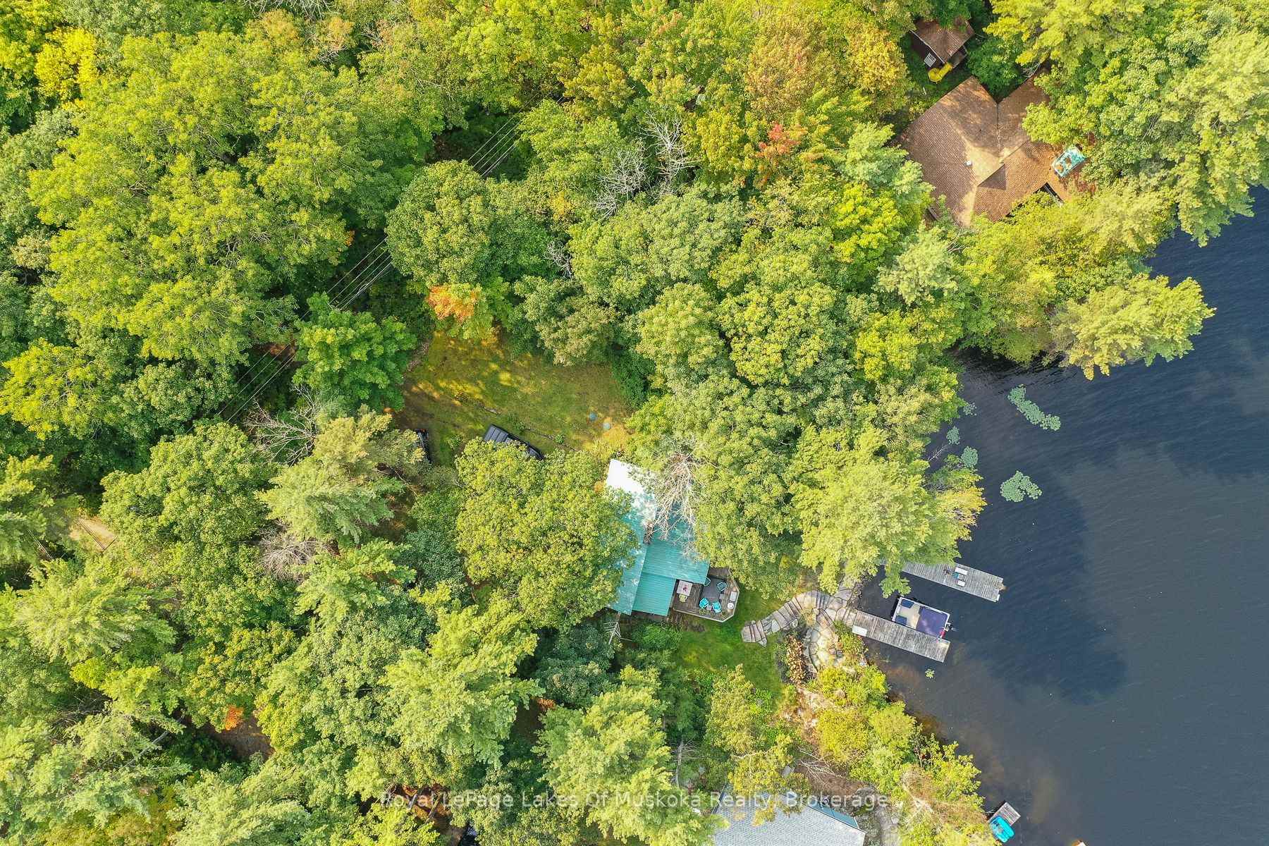 Photo 12 of 1029 Lakeshore Drive, Gravenhurst, Muskoka (S) — HOMEH