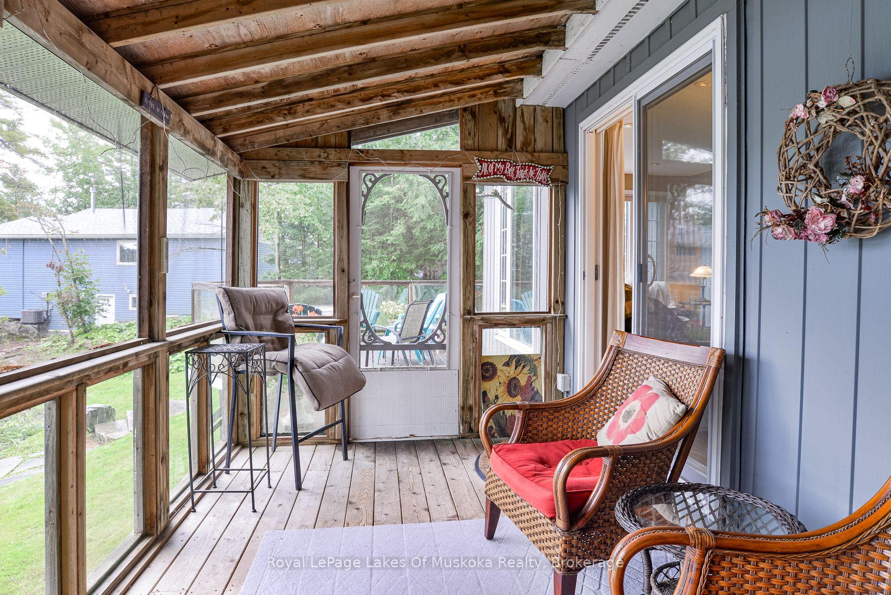 Photo 19 of 1029 Lakeshore Drive, Gravenhurst, Muskoka (S) — HOMEH