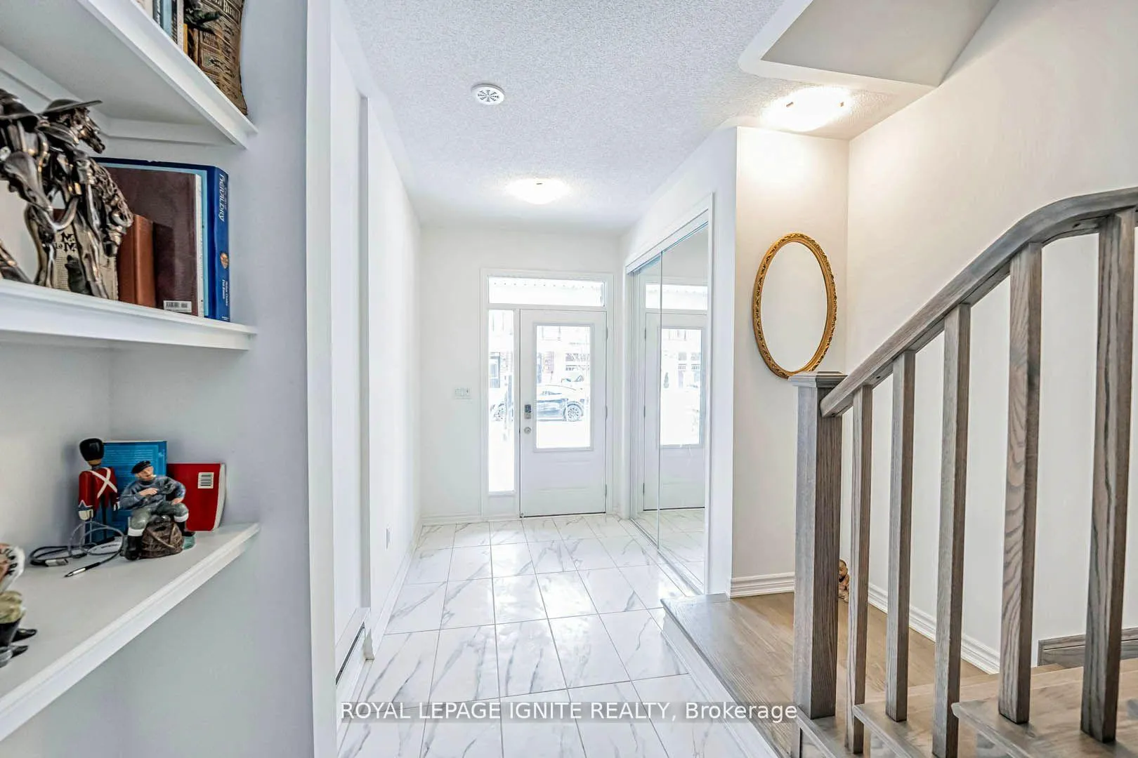 Photo 4 of 75 Melmar Street, Brampton, Northwest Brampton — HOMEH
