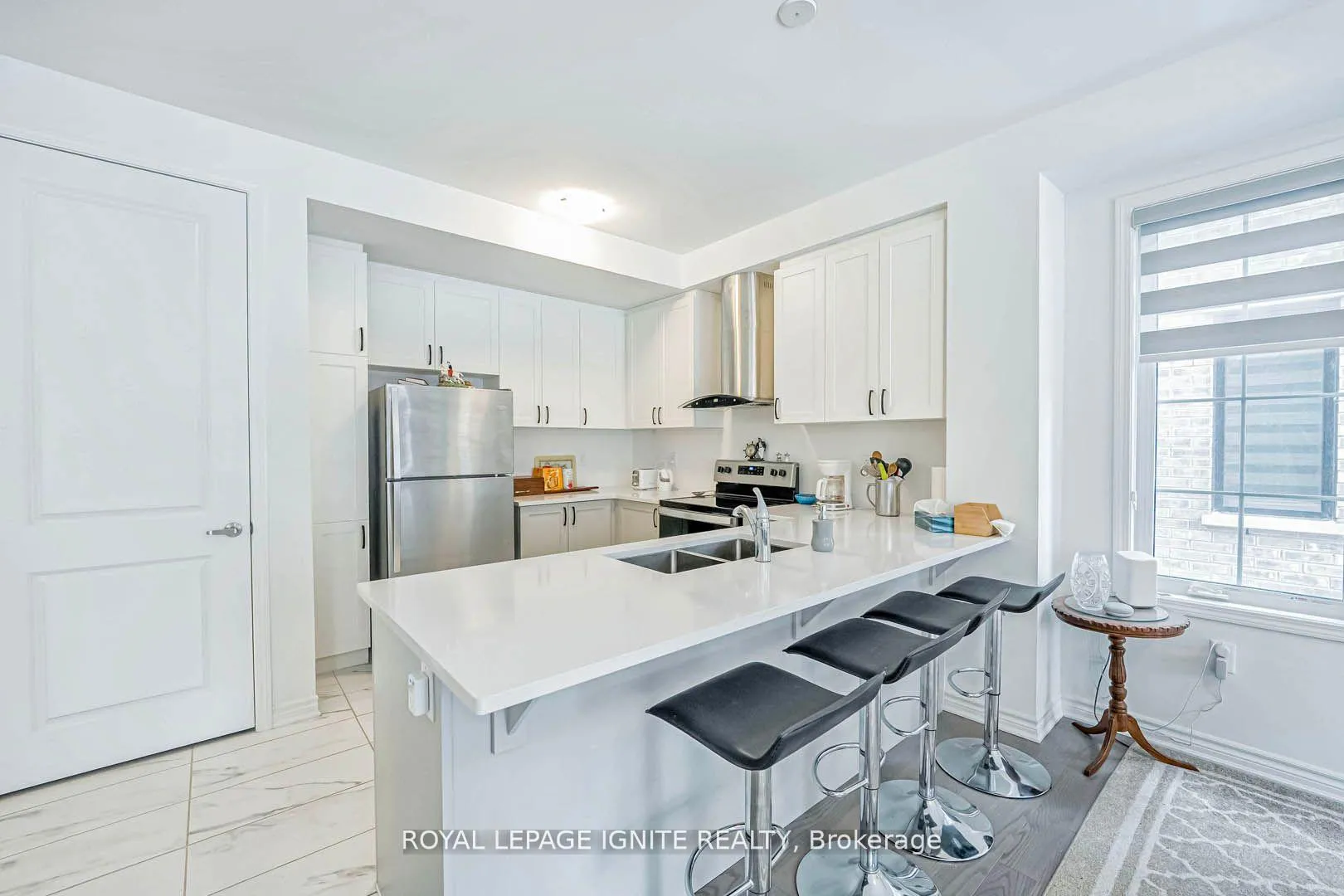 Photo 14 of 75 Melmar Street, Brampton, Northwest Brampton — HOMEH
