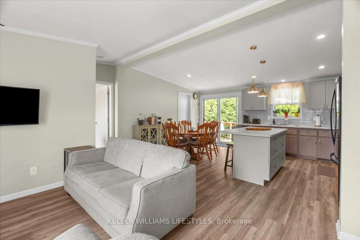 Photo 2 of 13 Kellestine Drive, Strathroy-Caradoc, SE — HOMEH