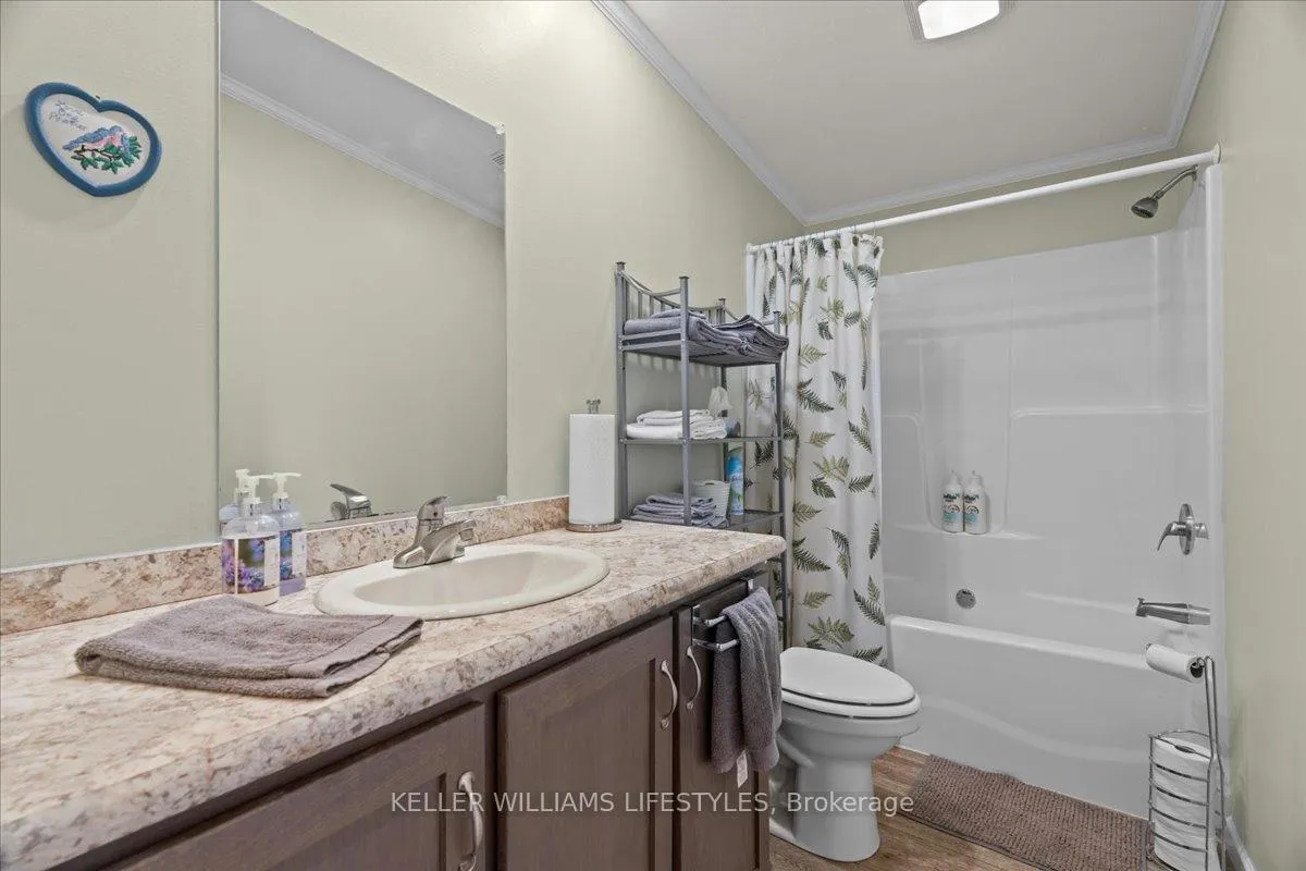 Photo 15 of 13 Kellestine Drive, Strathroy-Caradoc, SE — HOMEH