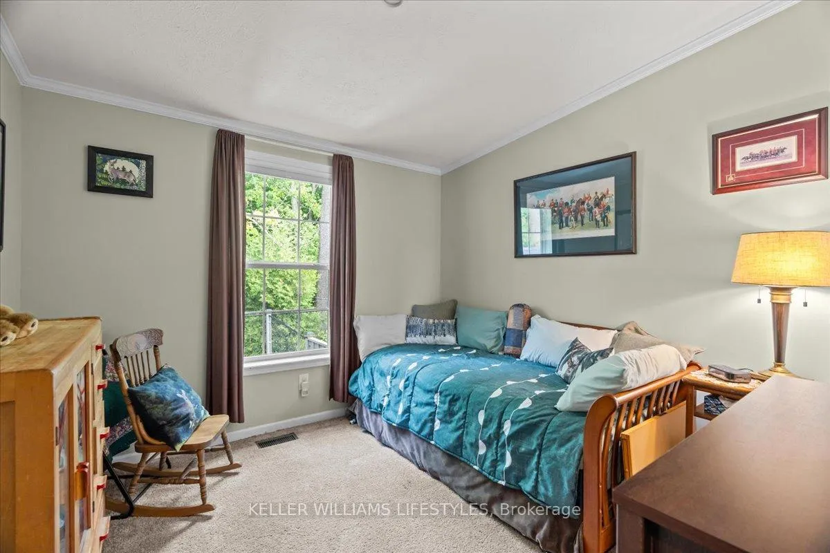 Photo 16 of 13 Kellestine Drive, Strathroy-Caradoc, SE — HOMEH
