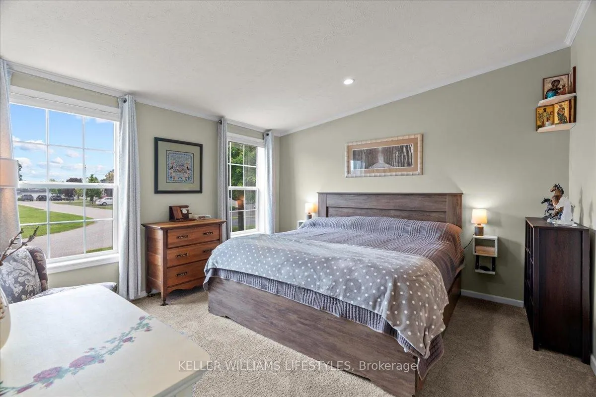 Photo 21 of 13 Kellestine Drive, Strathroy-Caradoc, SE — HOMEH