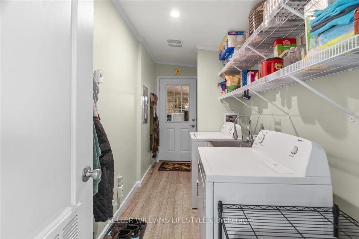 Photo 25 of 13 Kellestine Drive, Strathroy-Caradoc, SE — HOMEH