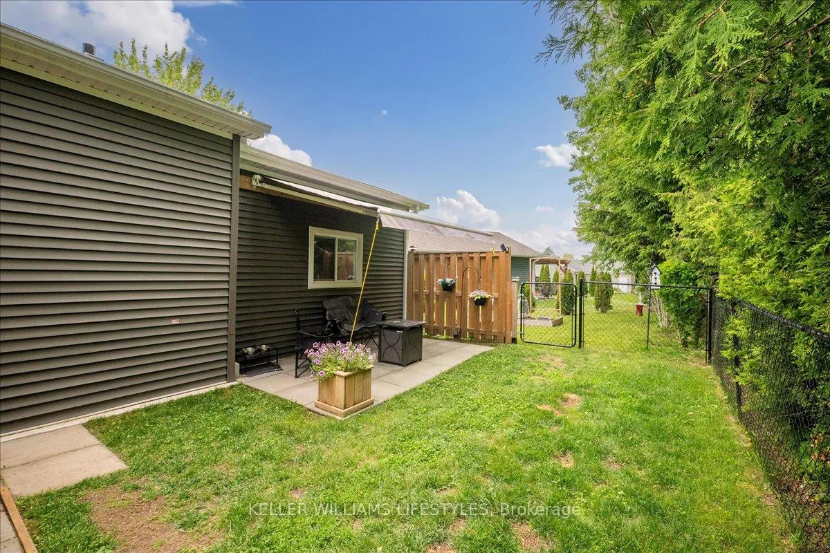 Photo 38 of 13 Kellestine Drive, Strathroy-Caradoc, SE — HOMEH