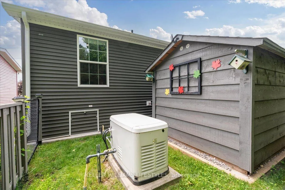 Photo 35 of 13 Kellestine Drive, Strathroy-Caradoc, SE — HOMEH