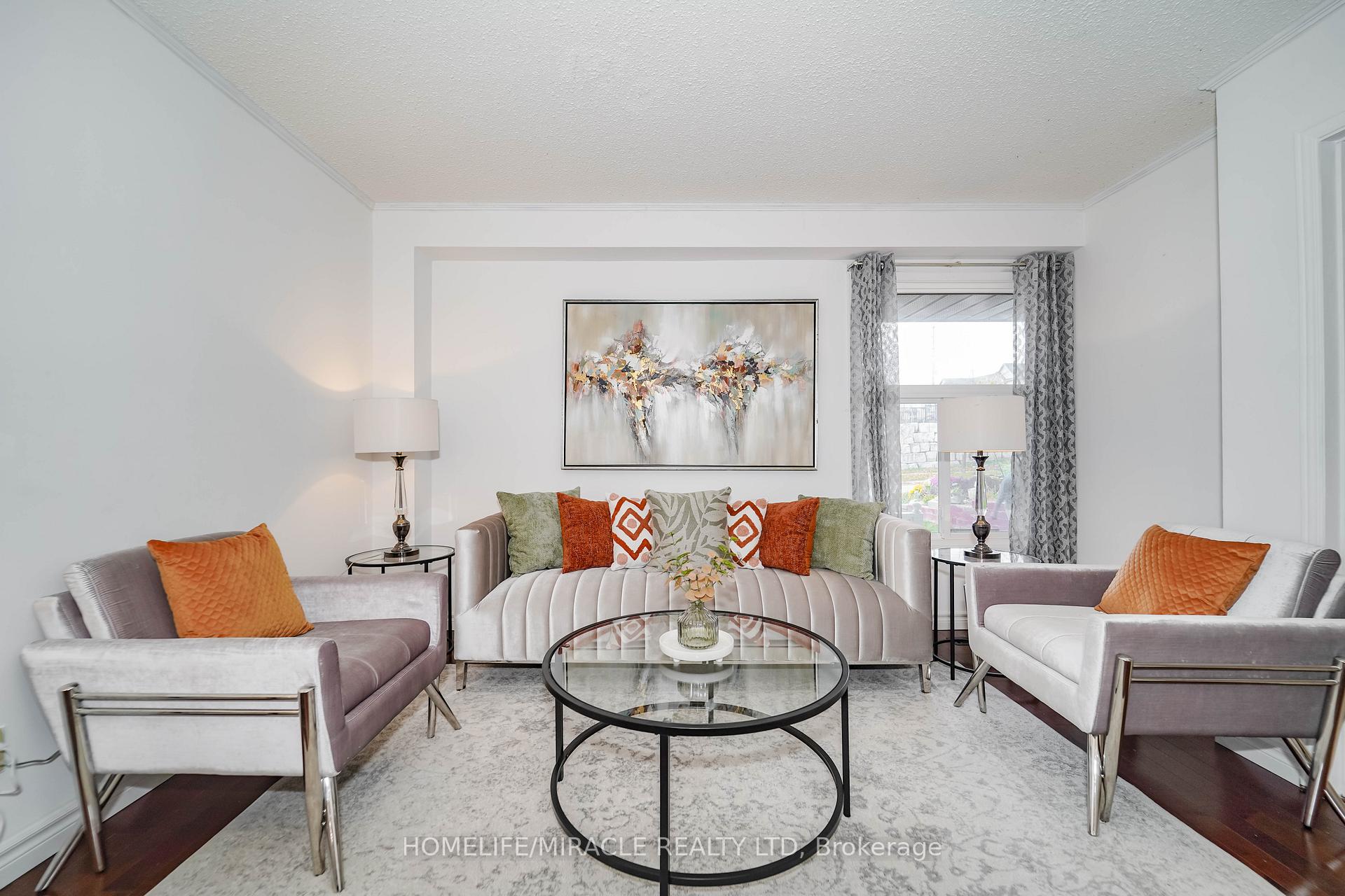 Photo 2 of 20 Woodward Crescent, Ajax, Central — HOMEH