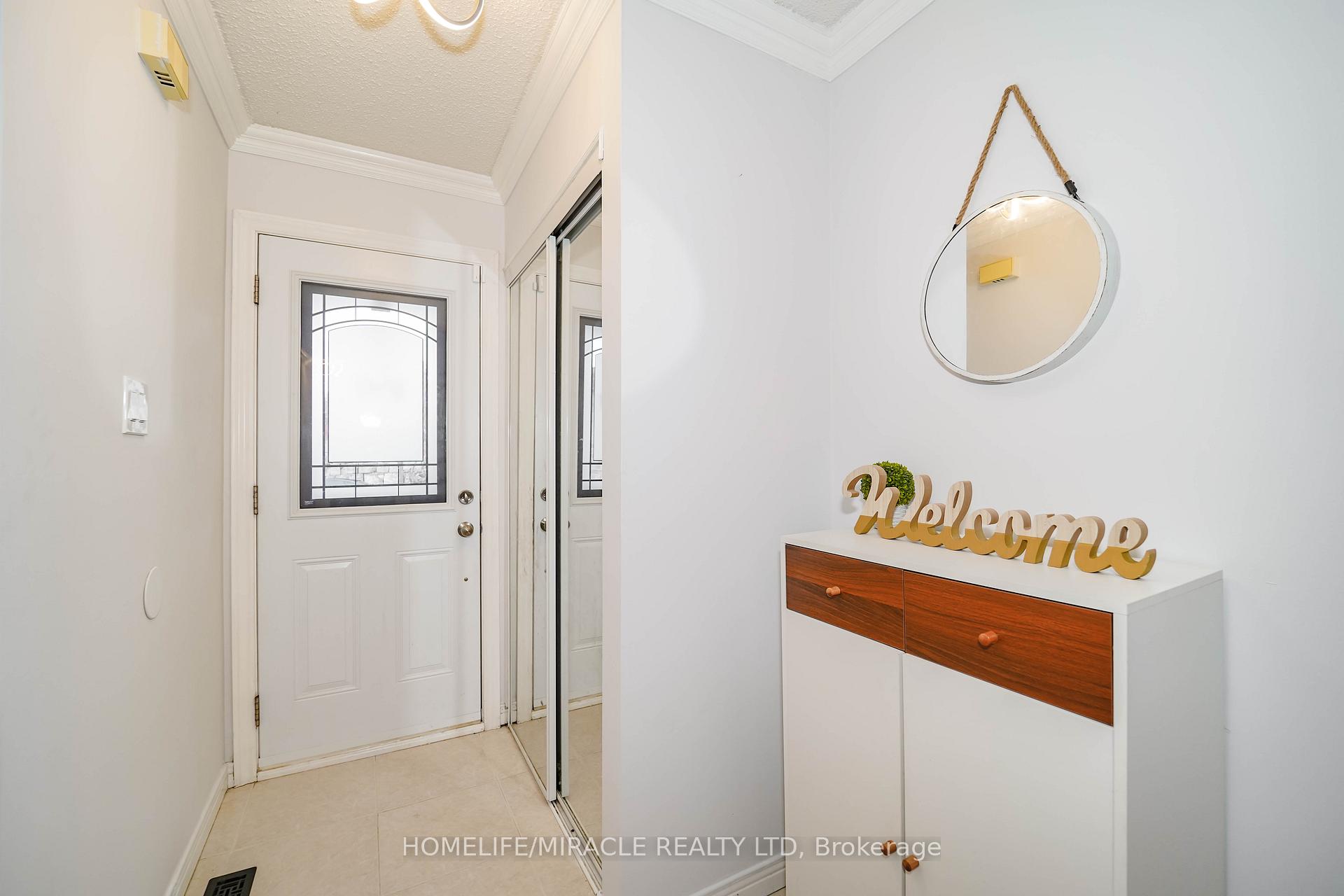 Photo 6 of 20 Woodward Crescent, Ajax, Central — HOMEH