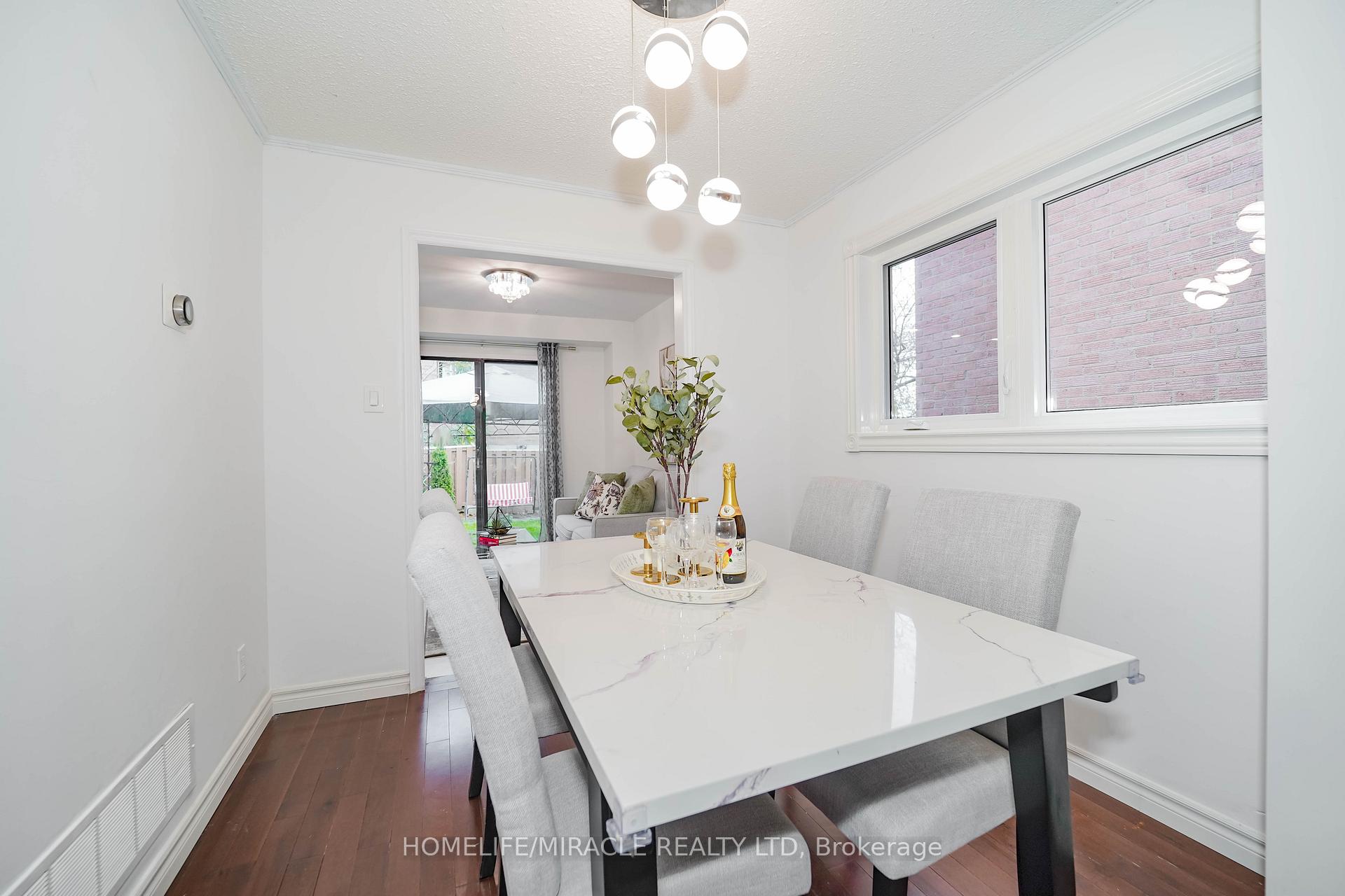 Photo 11 of 20 Woodward Crescent, Ajax, Central — HOMEH