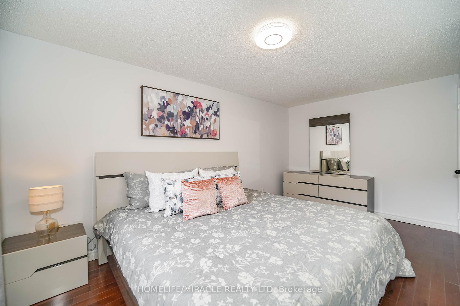 Photo 20 of 20 Woodward Crescent, Ajax, Central — HOMEH