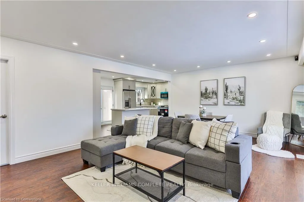 Photo 8 of 328 West 5TH Street, Hamilton, Southam — HOMEH