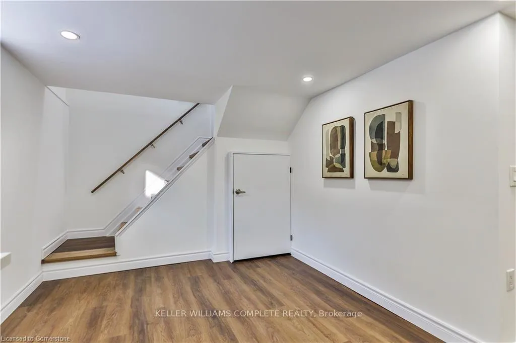 Photo 27 of 328 West 5TH Street, Hamilton, Southam — HOMEH