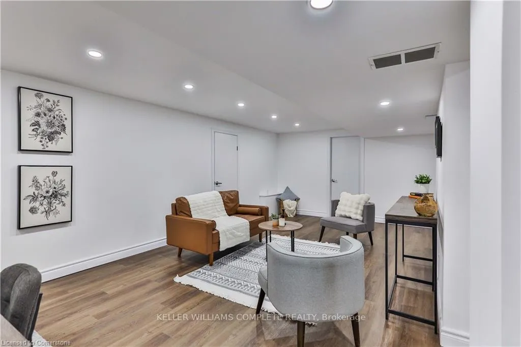 Photo 35 of 328 West 5TH Street, Hamilton, Southam — HOMEH