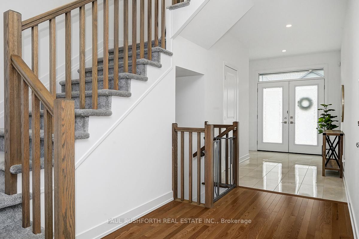 Photo 4 of 1017 Hydrangea Avenue, Ottawa, Riverside South/Gloucester Glen — HOMEH