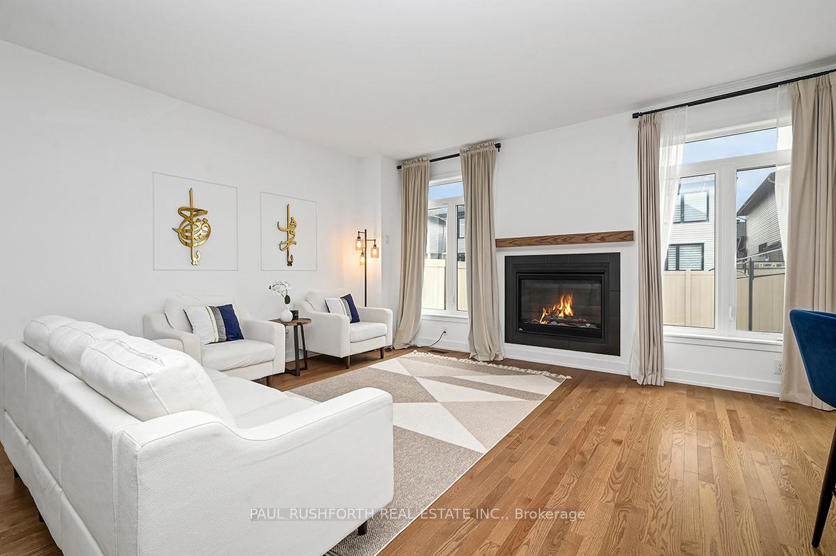 Photo 5 of 1017 Hydrangea Avenue, Ottawa, Riverside South/Gloucester Glen — HOMEH