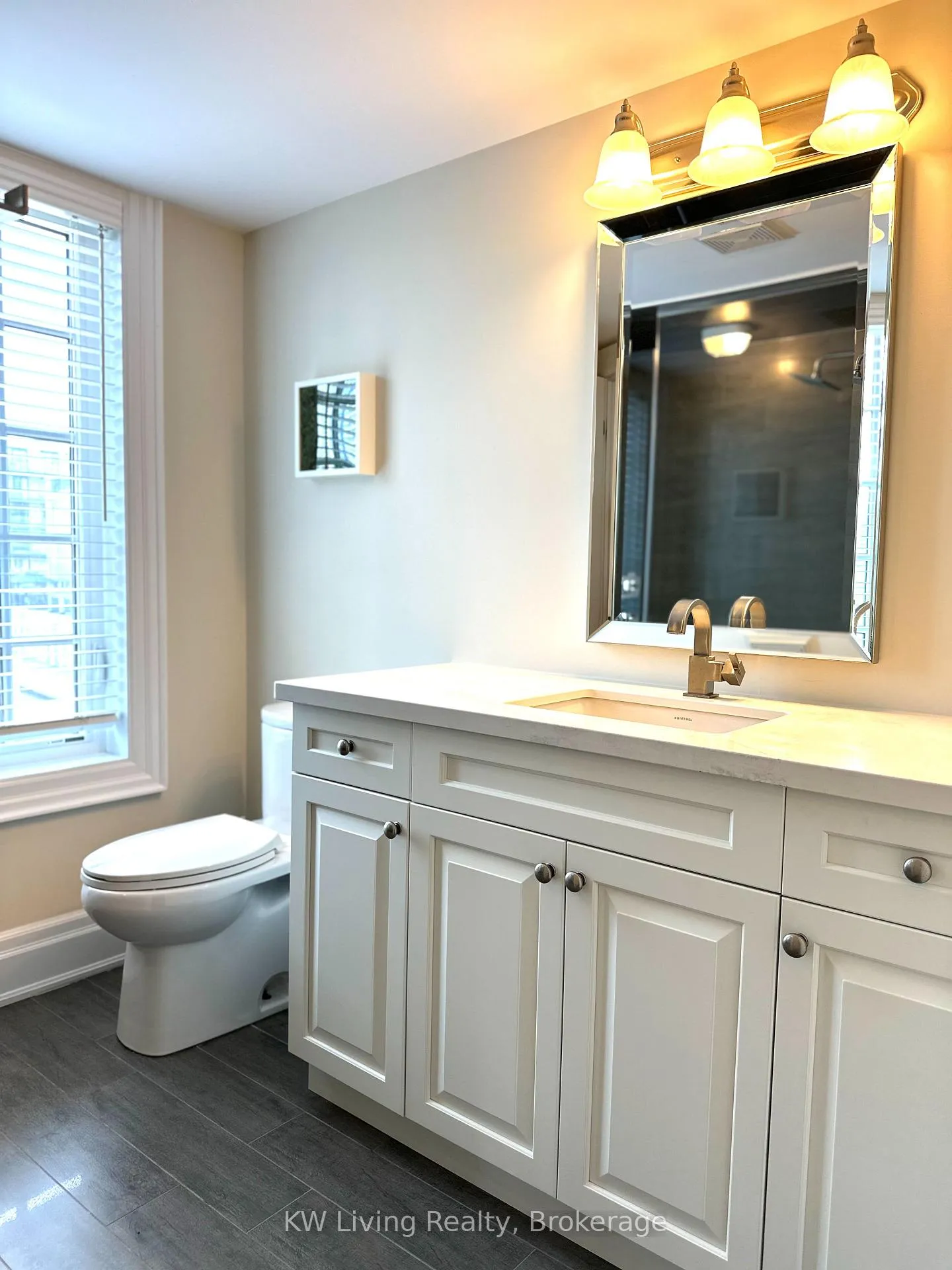 Photo 23 of 83 Rouge Valley Drive W, Markham, Unionville — HOMEH