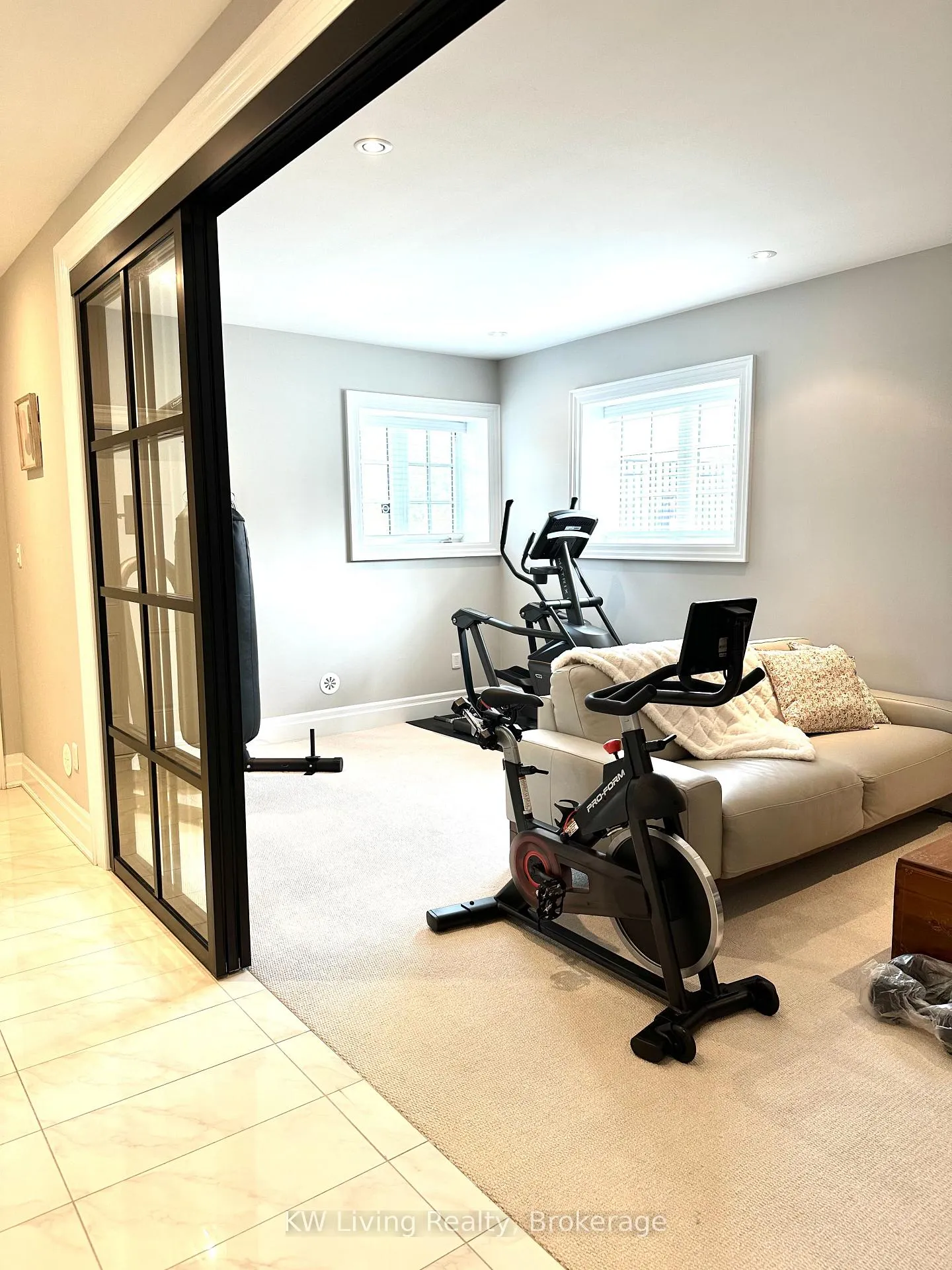 Photo 32 of 83 Rouge Valley Drive W, Markham, Unionville — HOMEH