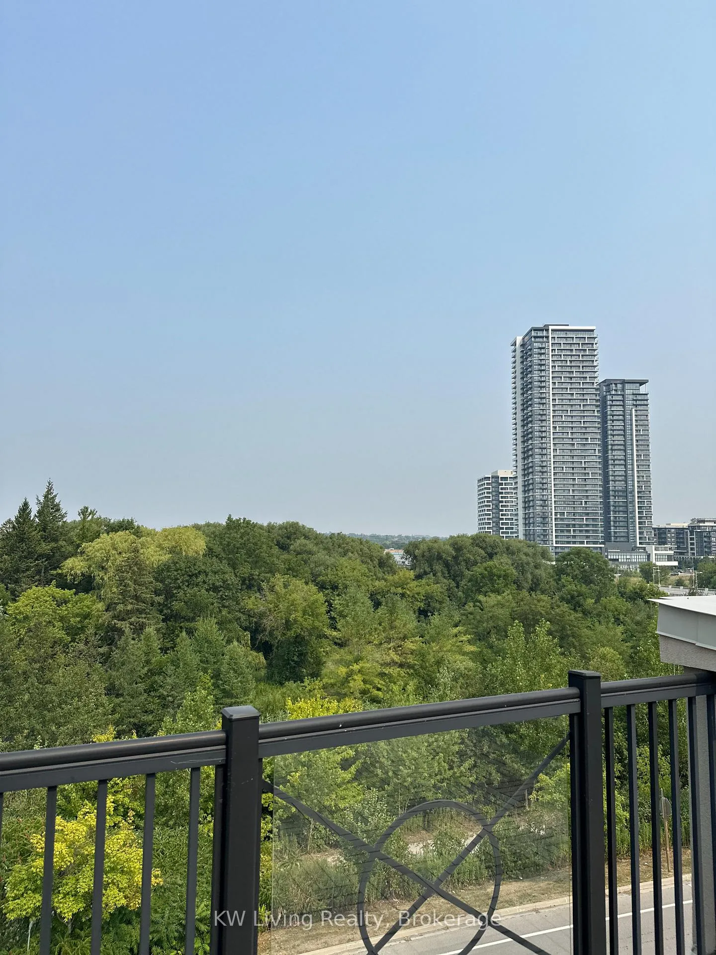 Photo 37 of 83 Rouge Valley Drive W, Markham, Unionville — HOMEH