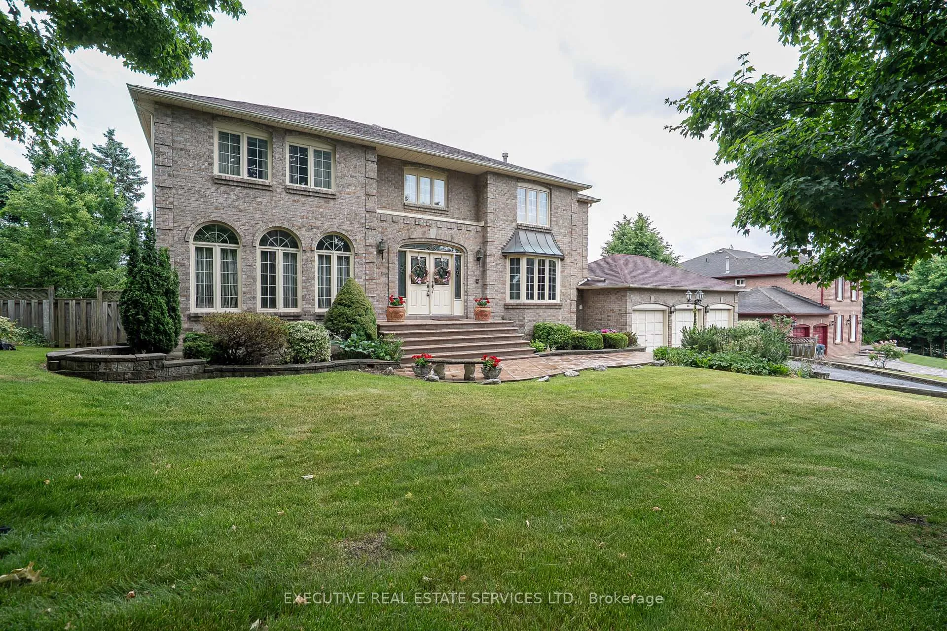 Photo 2 of 503 Conservation Drive, Brampton, Heart Lake East — HOMEH