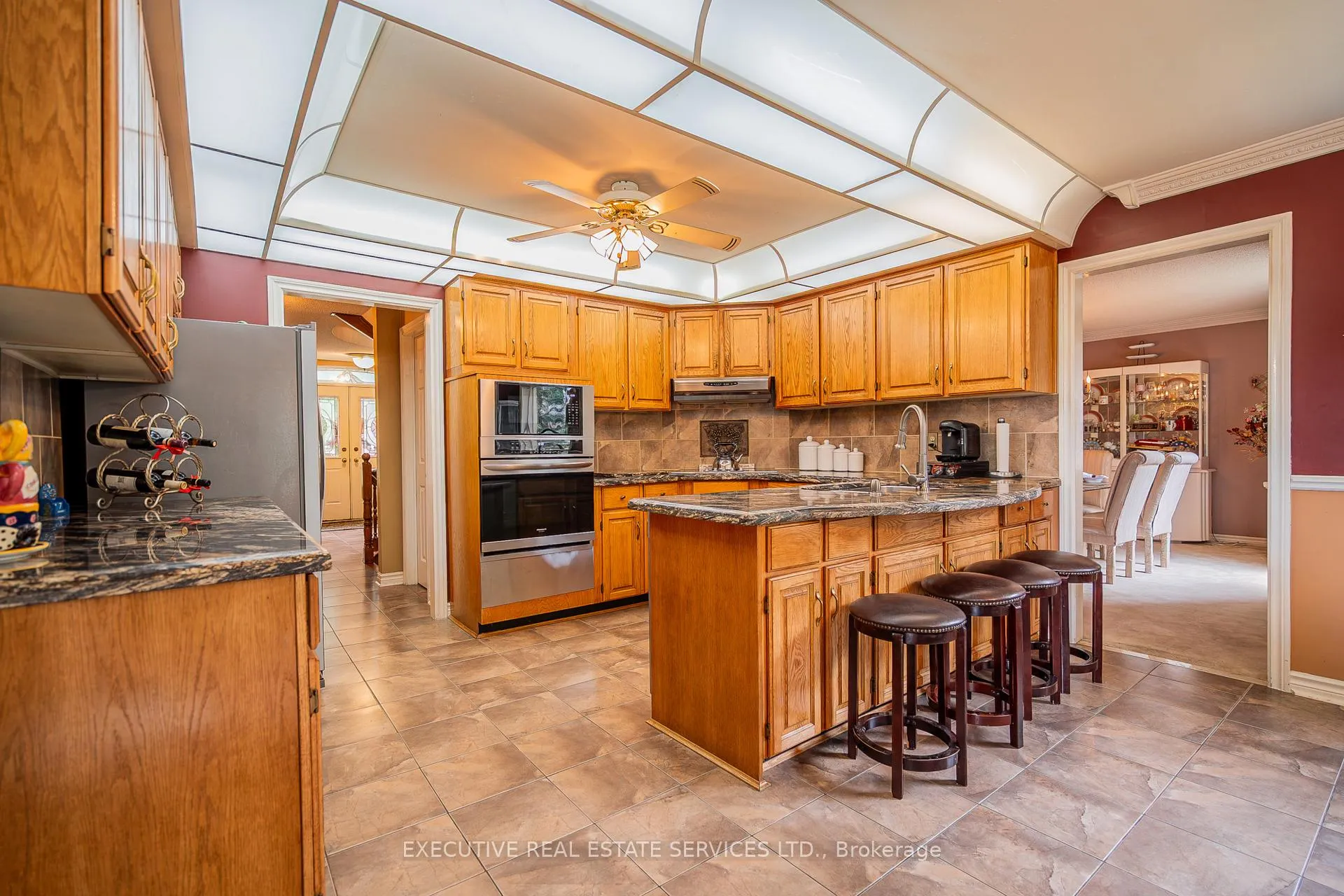 Photo 8 of 503 Conservation Drive, Brampton, Heart Lake East — HOMEH