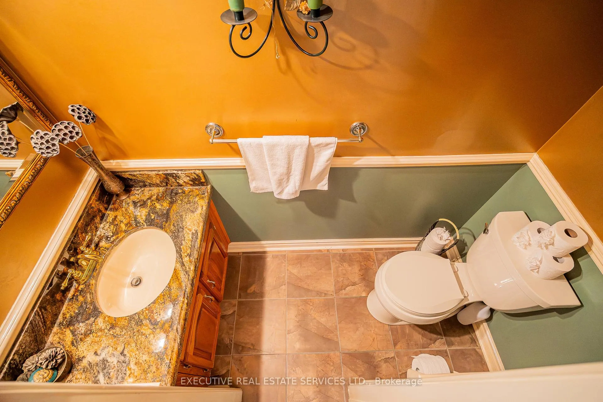 Photo 11 of 503 Conservation Drive, Brampton, Heart Lake East — HOMEH