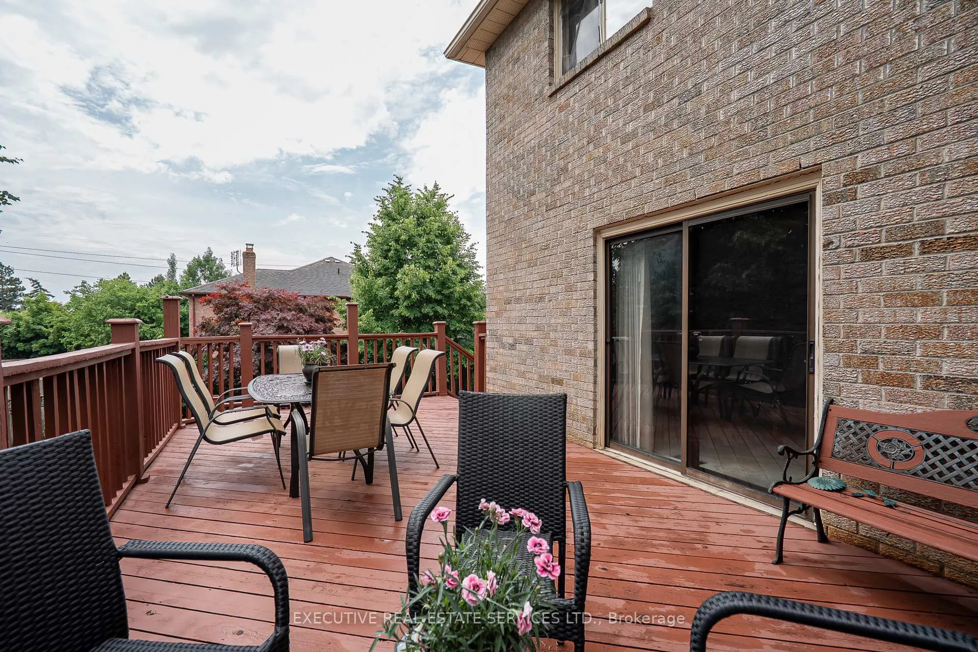 Photo 13 of 503 Conservation Drive, Brampton, Heart Lake East — HOMEH