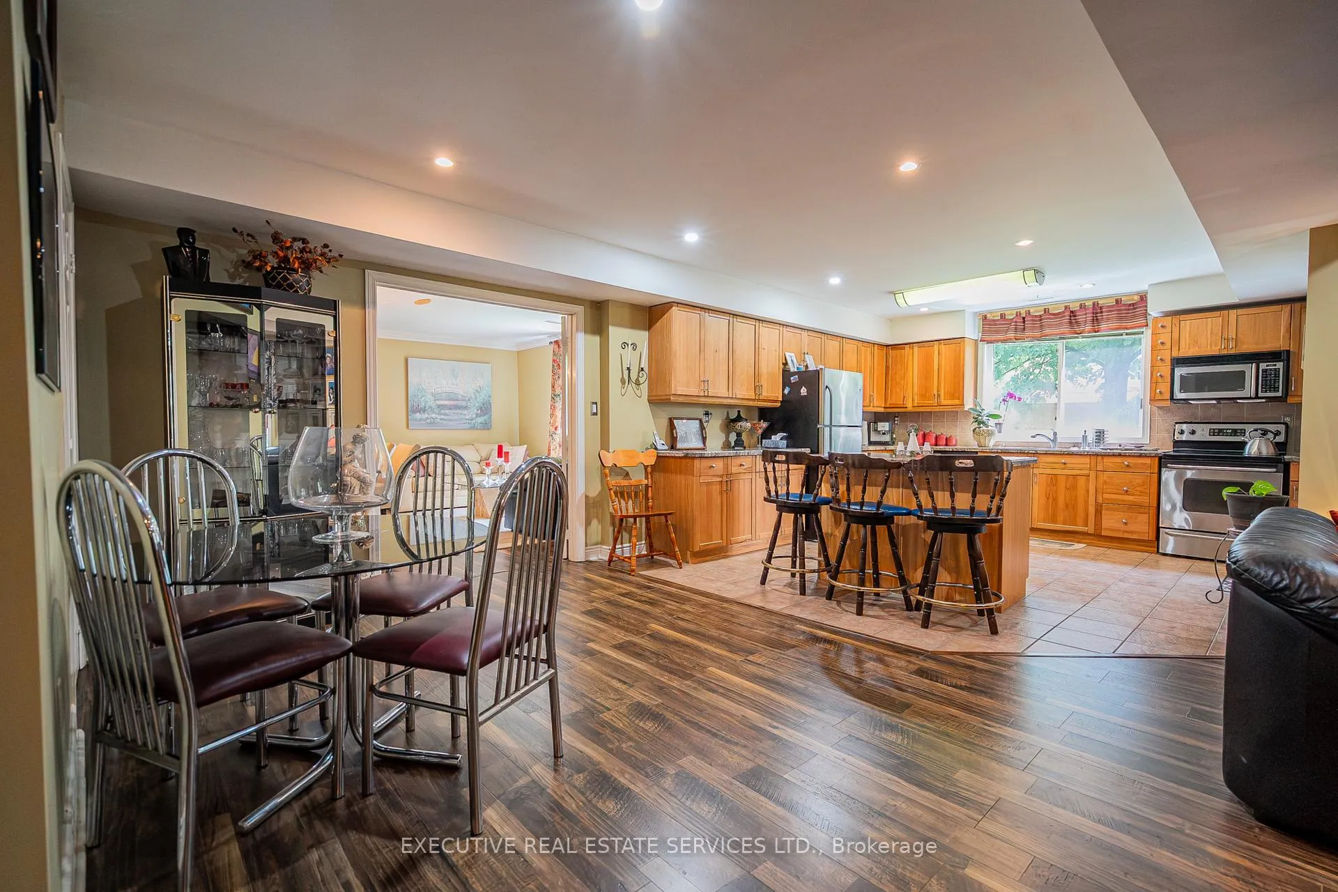 Photo 28 of 503 Conservation Drive, Brampton, Heart Lake East — HOMEH
