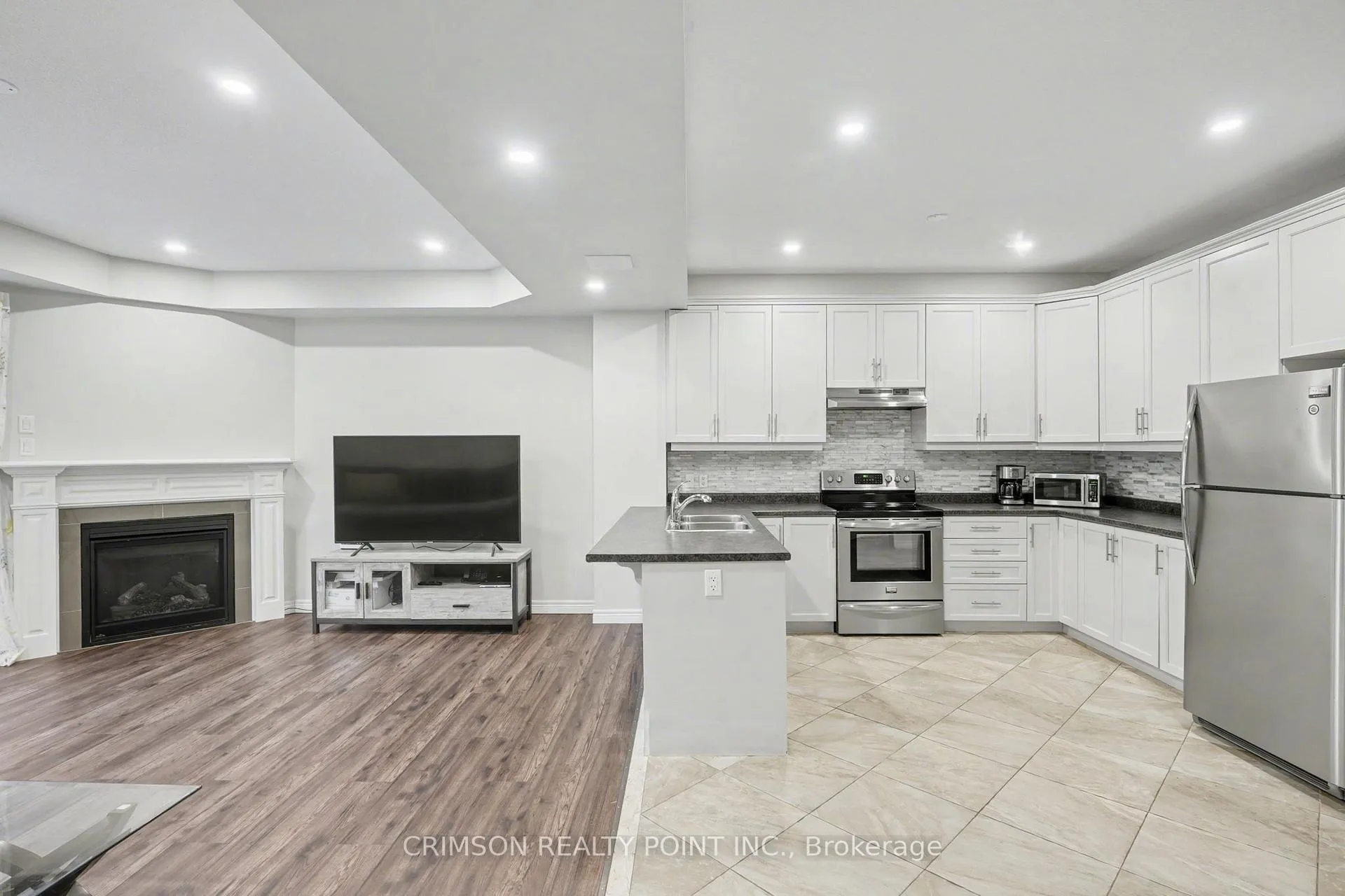 Photo 10 of 77 Fairgrounds Drive, Hamilton, Binbrook — HOMEH