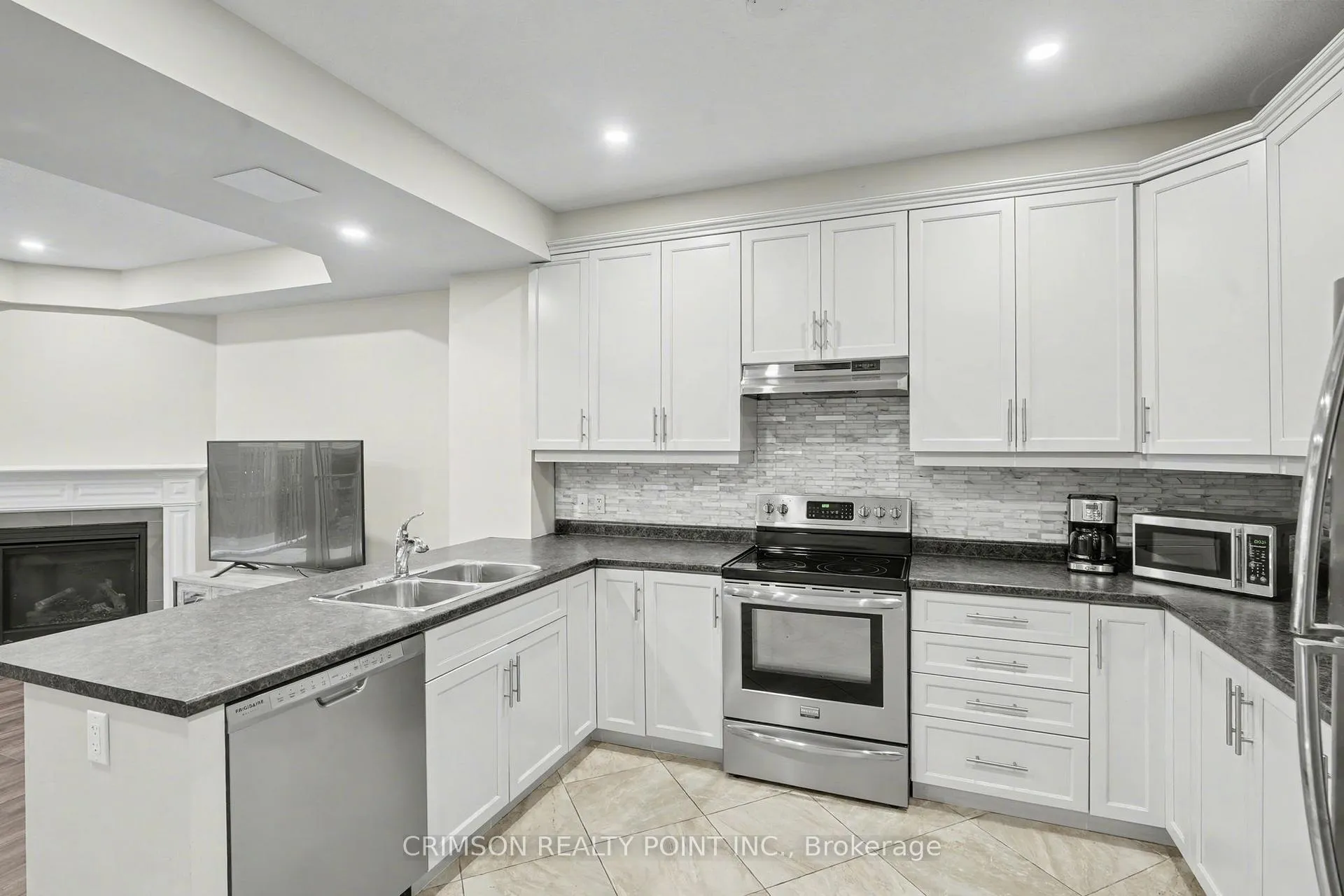Photo 12 of 77 Fairgrounds Drive, Hamilton, Binbrook — HOMEH