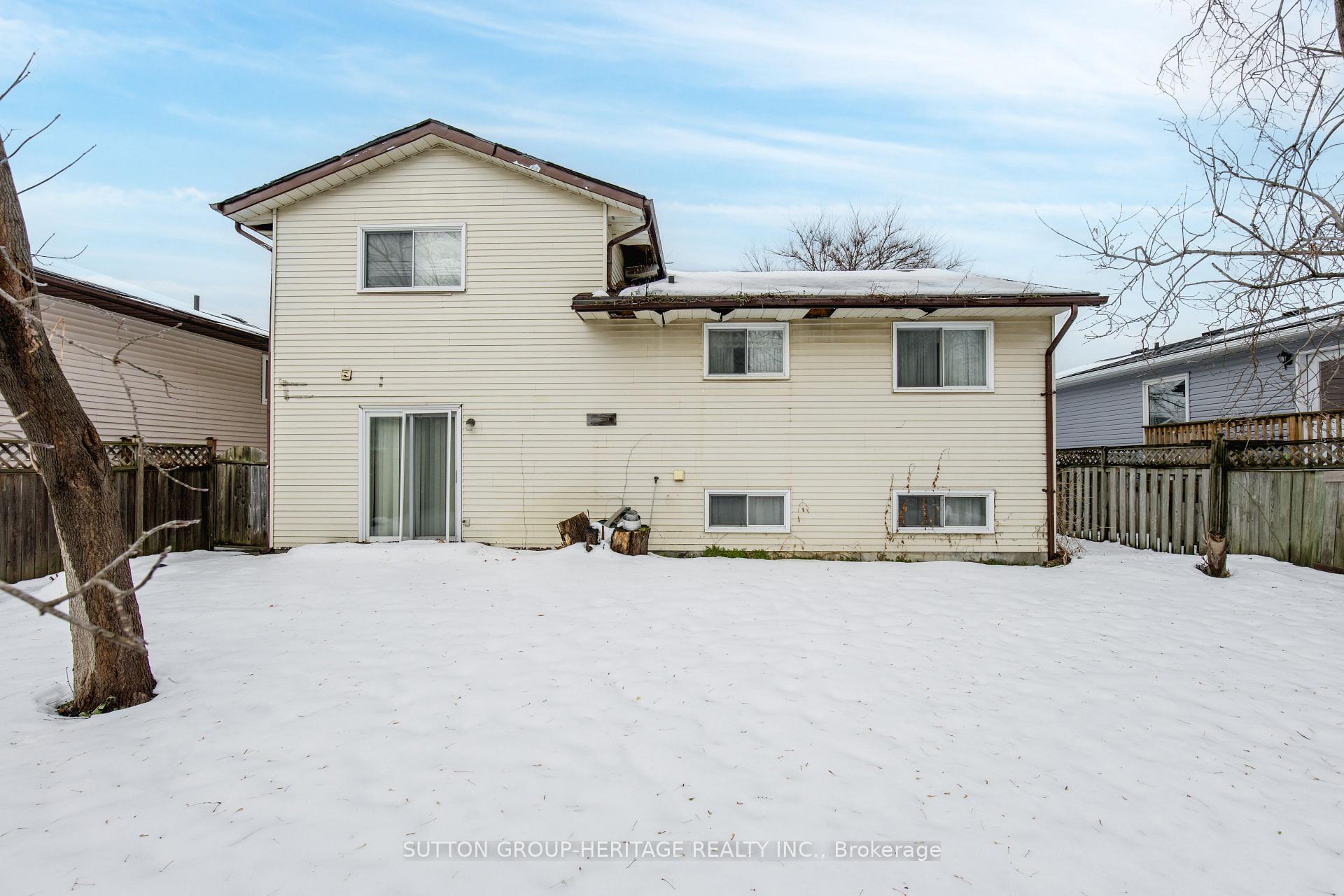 Photo 5 of 24 Dillon Drive, Collingwood — HOMEH