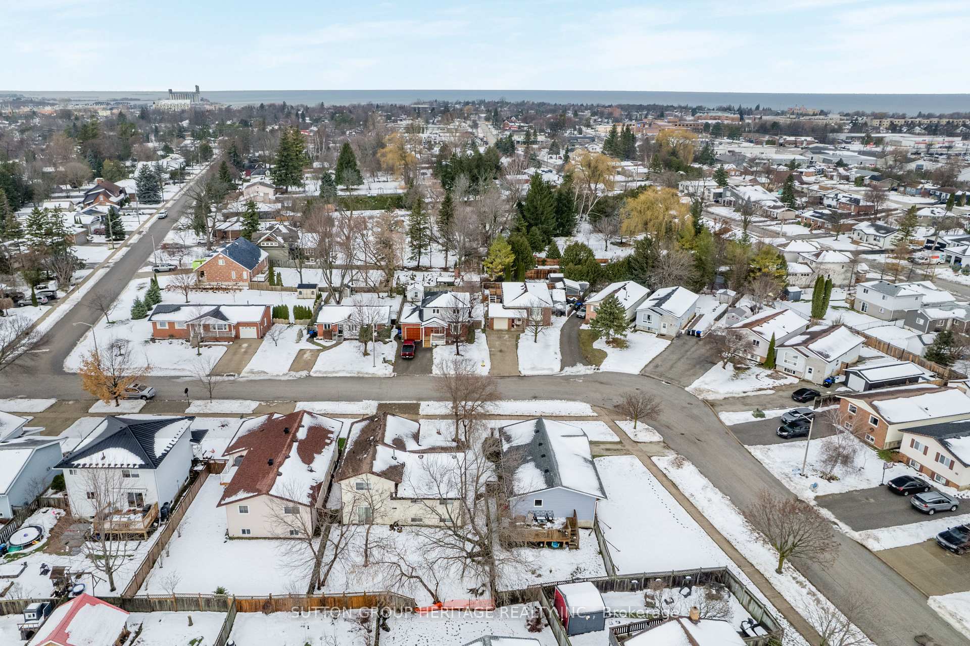 Photo 9 of 24 Dillon Drive, Collingwood — HOMEH