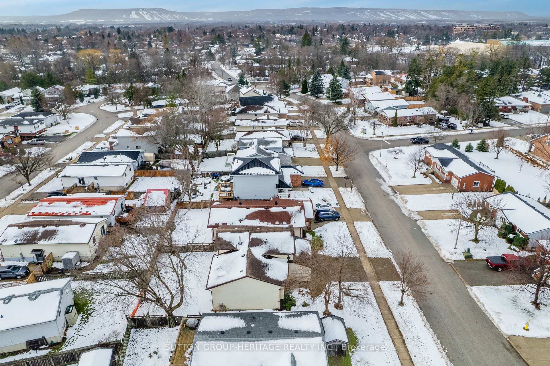 Photo 10 of 24 Dillon Drive, Collingwood — HOMEH