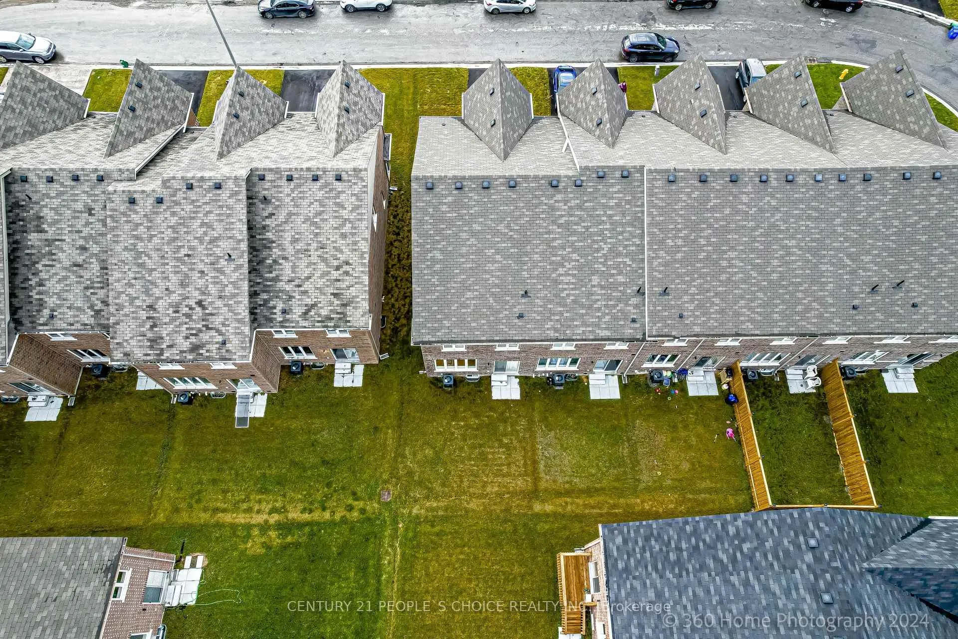 Photo 7 of 1202 Jim Brewster Circle, Oshawa, Eastdale — HOMEH