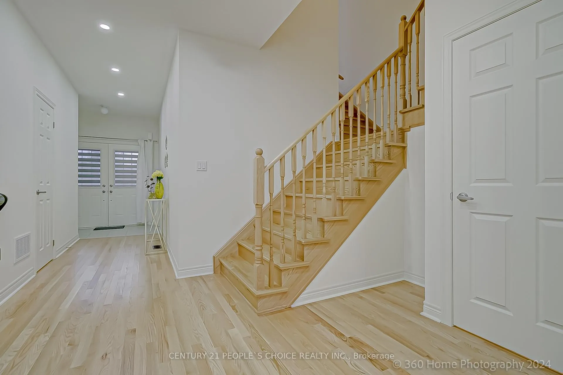 Photo 21 of 1202 Jim Brewster Circle, Oshawa, Eastdale — HOMEH