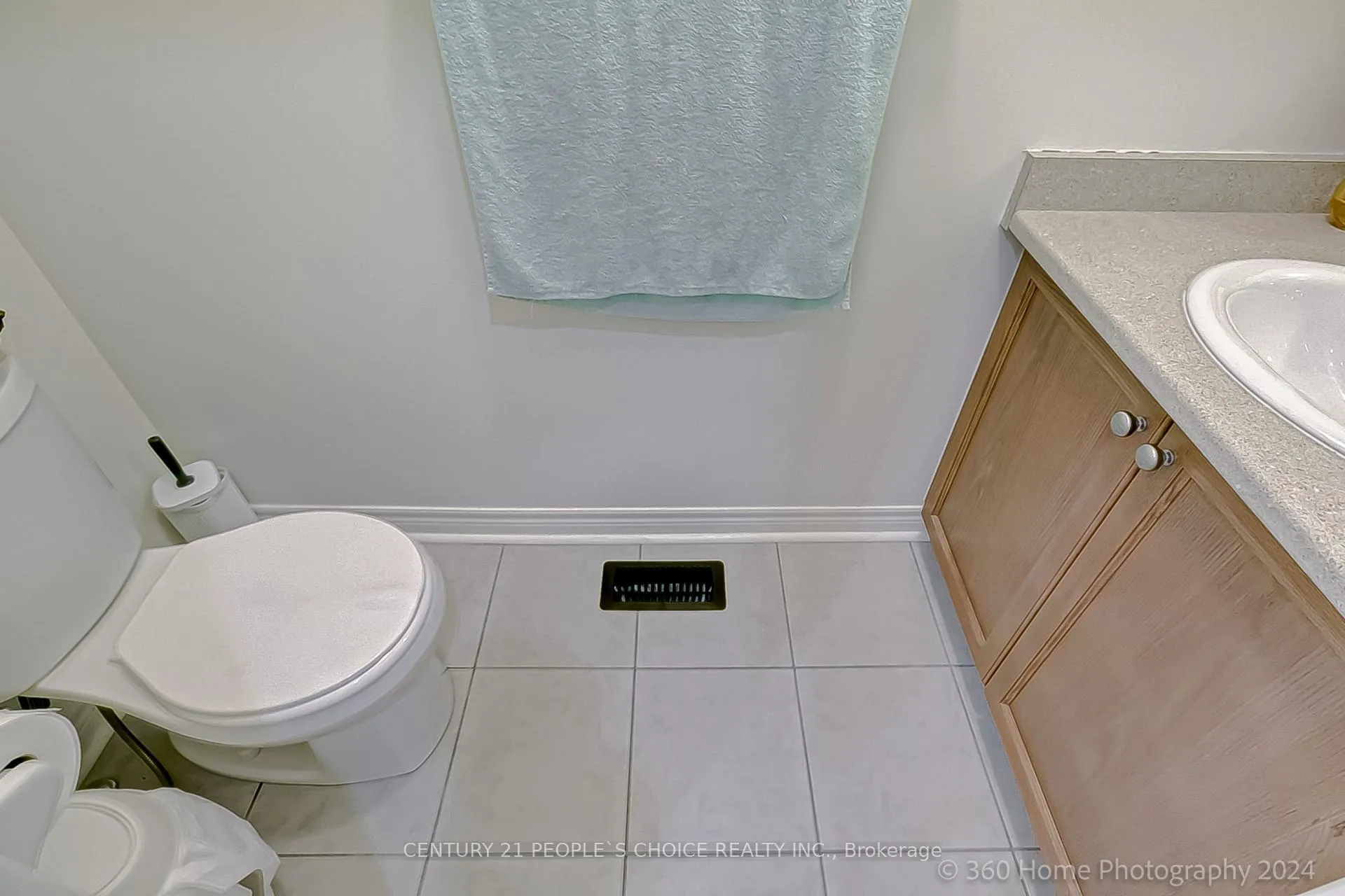 Photo 31 of 1202 Jim Brewster Circle, Oshawa, Eastdale — HOMEH
