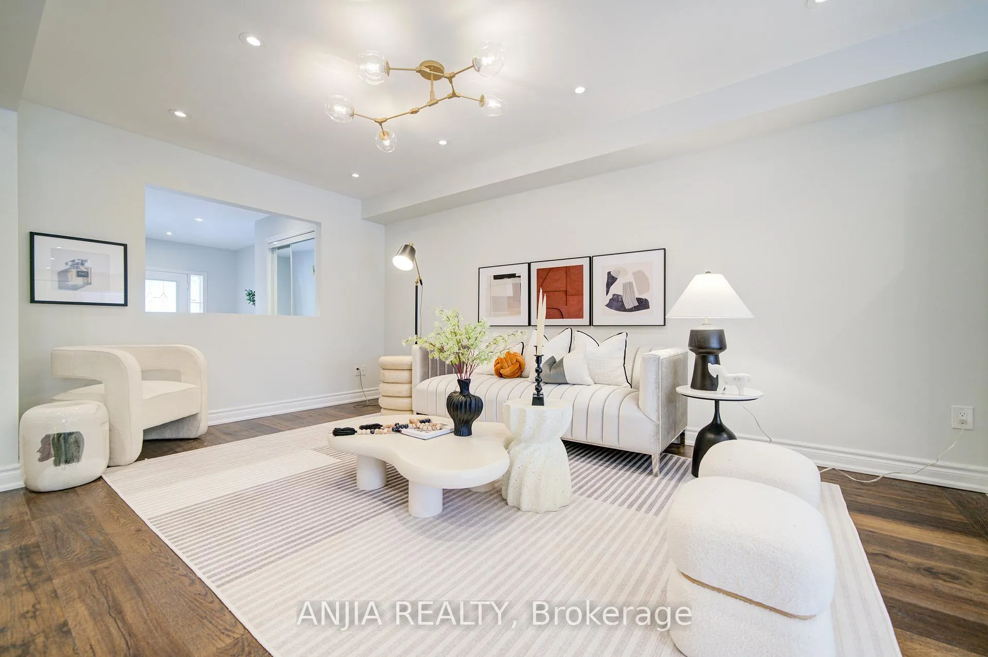 Photo 7 of 161 Trail Ridge Lane, Markham, Berczy — HOMEH