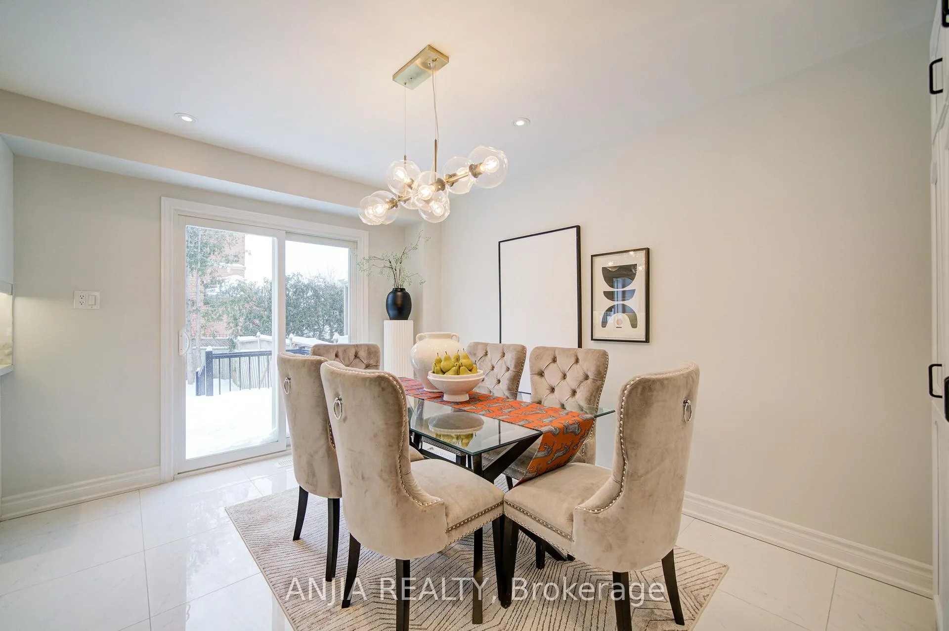 Photo 15 of 161 Trail Ridge Lane, Markham, Berczy — HOMEH