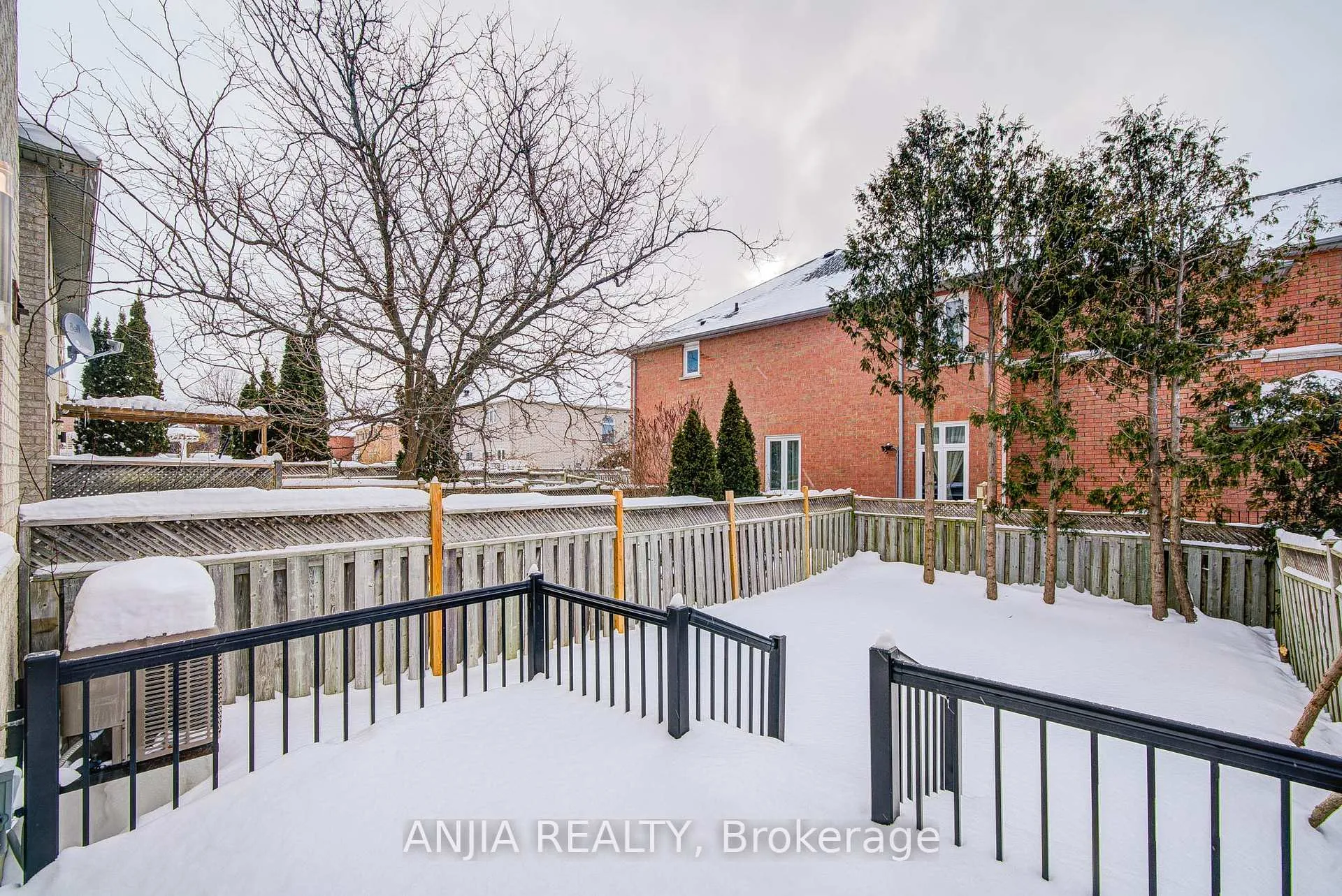 Photo 47 of 161 Trail Ridge Lane, Markham, Berczy — HOMEH