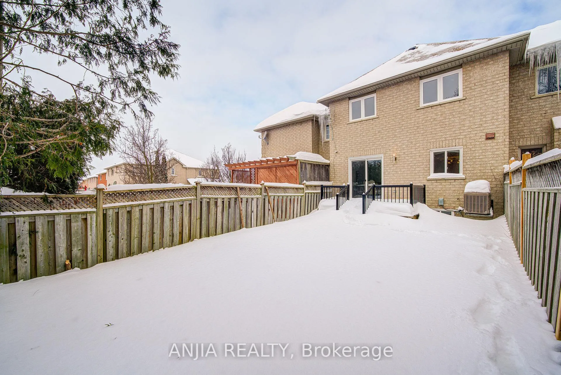 Photo 48 of 161 Trail Ridge Lane, Markham, Berczy — HOMEH